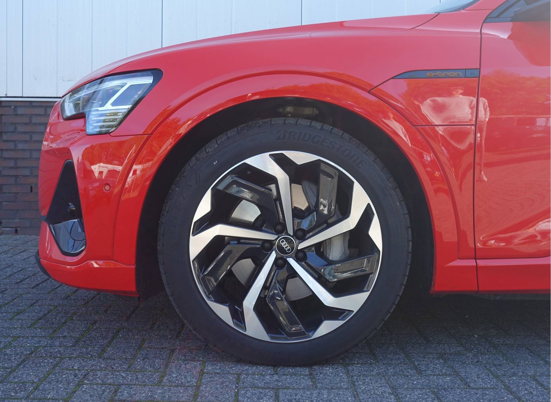 Audi e-tron Sportback 55 quattro S edition 95 kWh 21" | Softclose | Pano dak | S-Sportstoelen - 10/31