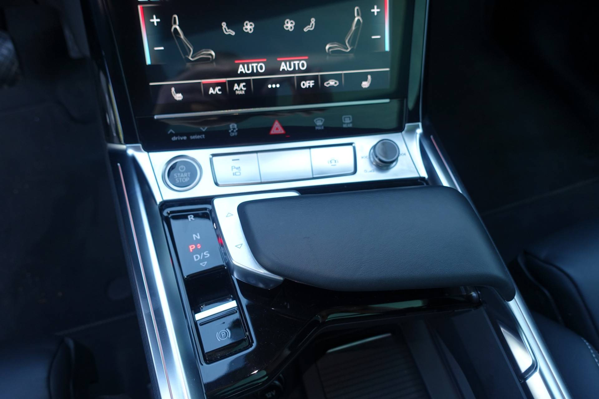 Audi e-tron Sportback 55 quattro S edition 95 kWh 21" | Softclose | Pano dak | S-Sportstoelen - 19/31