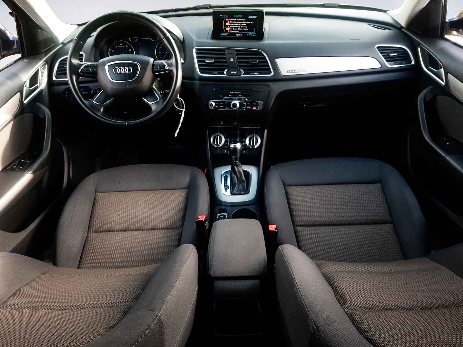 Audi Q3 2.0 TFSI quattro Pro Line 2e-Eig. Keurig-Onderh. BOVAG-Garantie. NL-AUTO. Navigatie, Cruise-Control, Parkeersensoren, L.M.Velgen-17-Inch, Airco/Climate, Buitenspiegel/Elektrisch-inklapbaar - 3/39