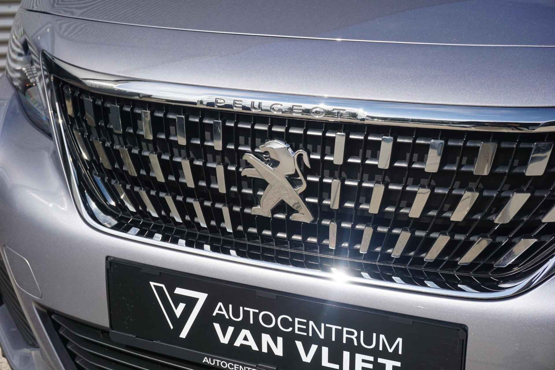 Peugeot 5008 1.2 PureTech Blue Lease Executive Afn. trekhaak | All-season banden - 12/43