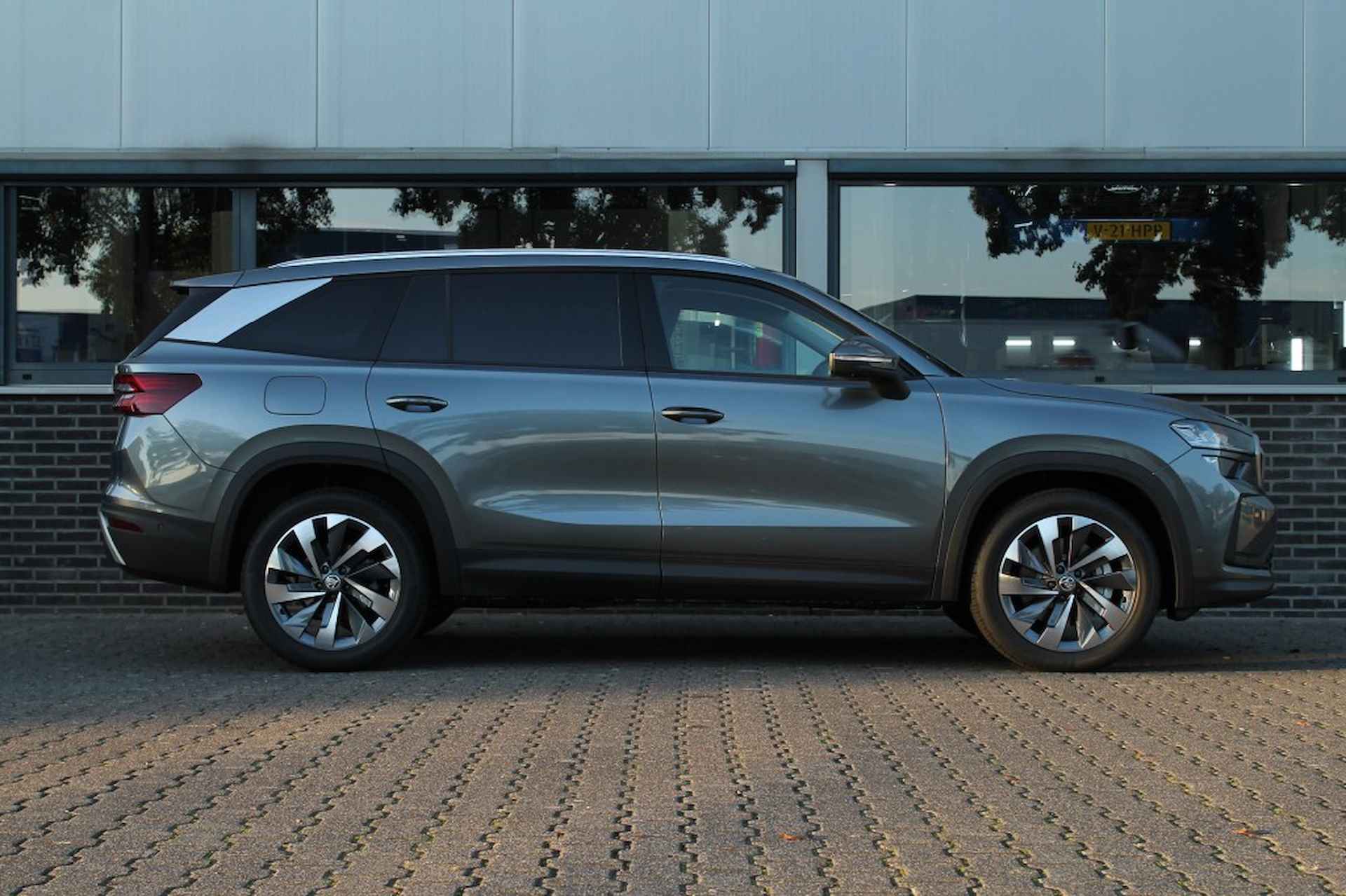 SKODA Kodiaq Selection 1.5 TSI IV PHEV - Pano - Head-Up - Trekhaak - 17/42