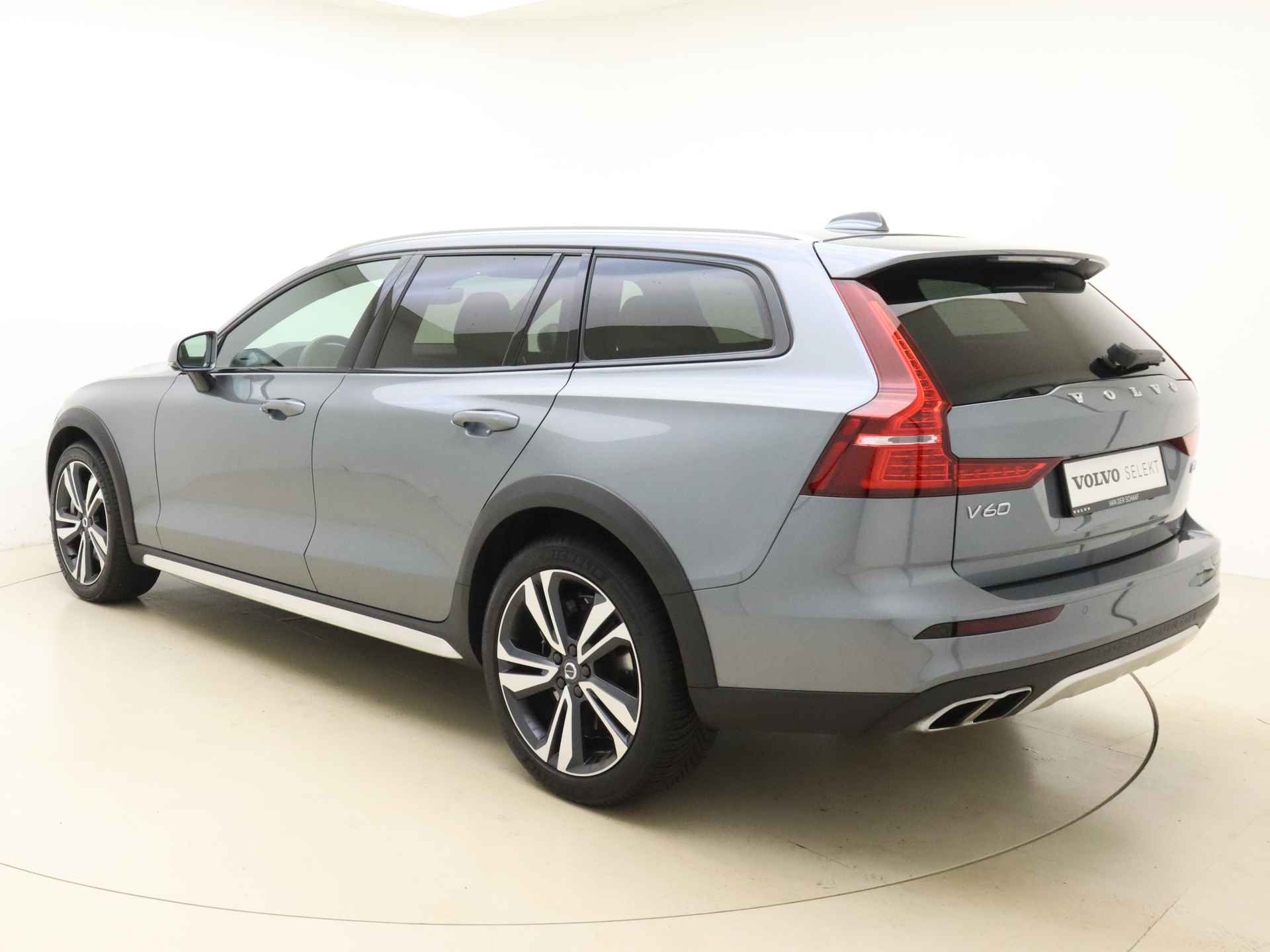 Volvo V60 Cross Country B5 265PK AWD Pro / Elektrische stoelen / Adaptieve cruise / PDC camera / H&K Audio / Nappa leder met stoelventilatie / Getint glas. - 6/40