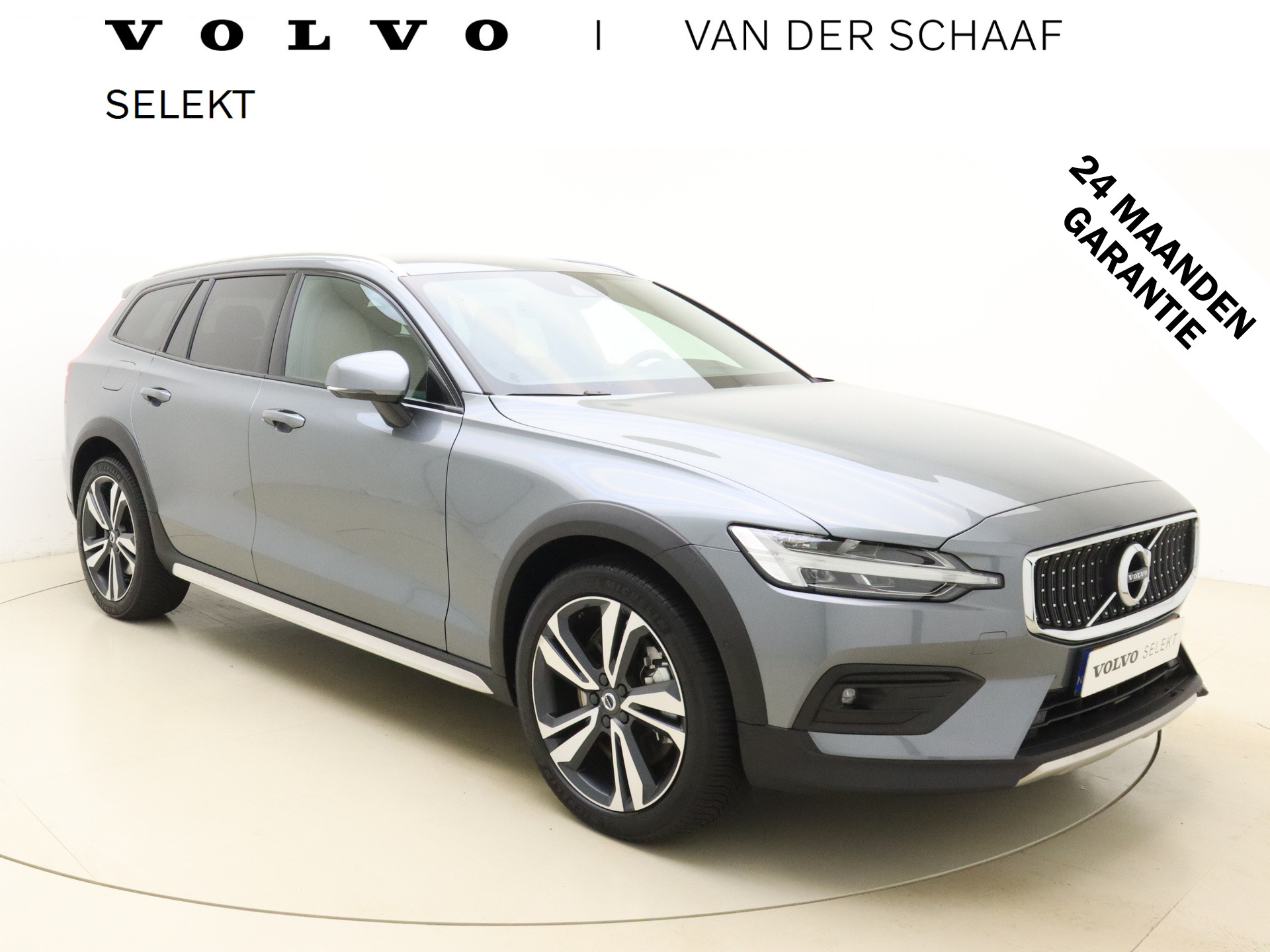 Volvo V60 Cross Country B5 265PK AWD Pro / Elektrische stoelen / Adaptieve cruise / PDC camera / H&K Audio / Nappa leder met stoelventilatie / Getint glas.