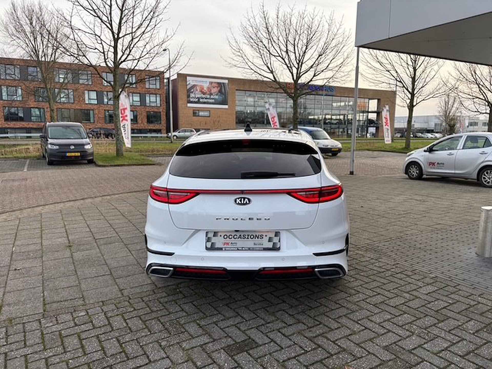 Kia ProCeed 1.5 T-GDi MHEV GT-Line Edition | Navi | Leer | Pano | 63.880 km Dealeronderhouden - 3/24