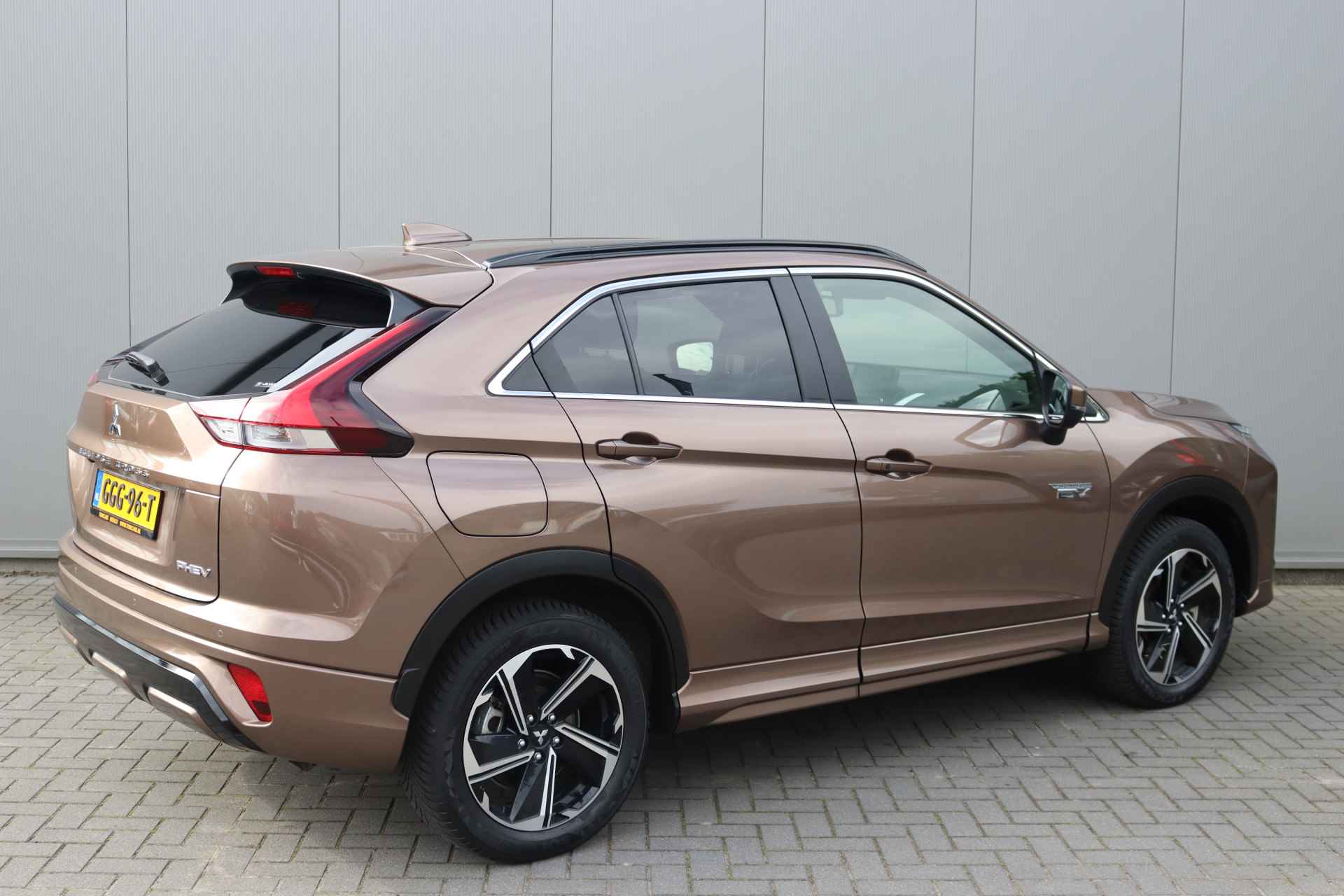 Mitsubishi Eclipse Cross 2.4 PHEV Intense + Sport-pack/Navigatie/Winter-Pack/Camera/Adaptive-Cruise - 5/34