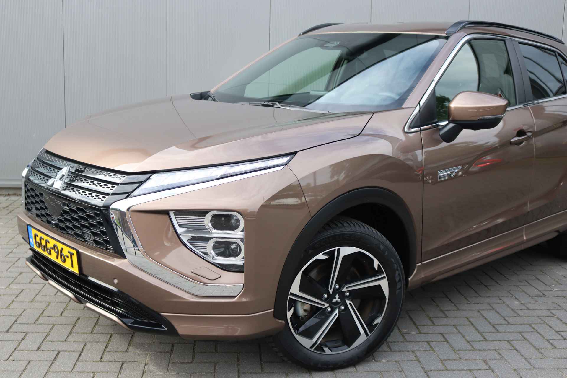 Mitsubishi Eclipse Cross 2.4 PHEV Intense + Sport-pack/Navigatie/Winter-Pack/Camera/Adaptive-Cruise - 8/34