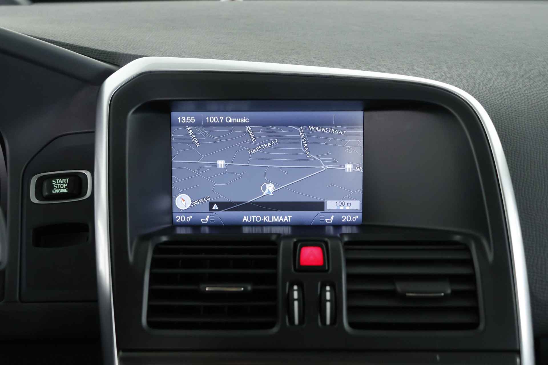 Volvo XC60 2.0 D4 R-Design Panorama / Opendak / Pilot Assist / Navi / BLIS / Leder - 16/29