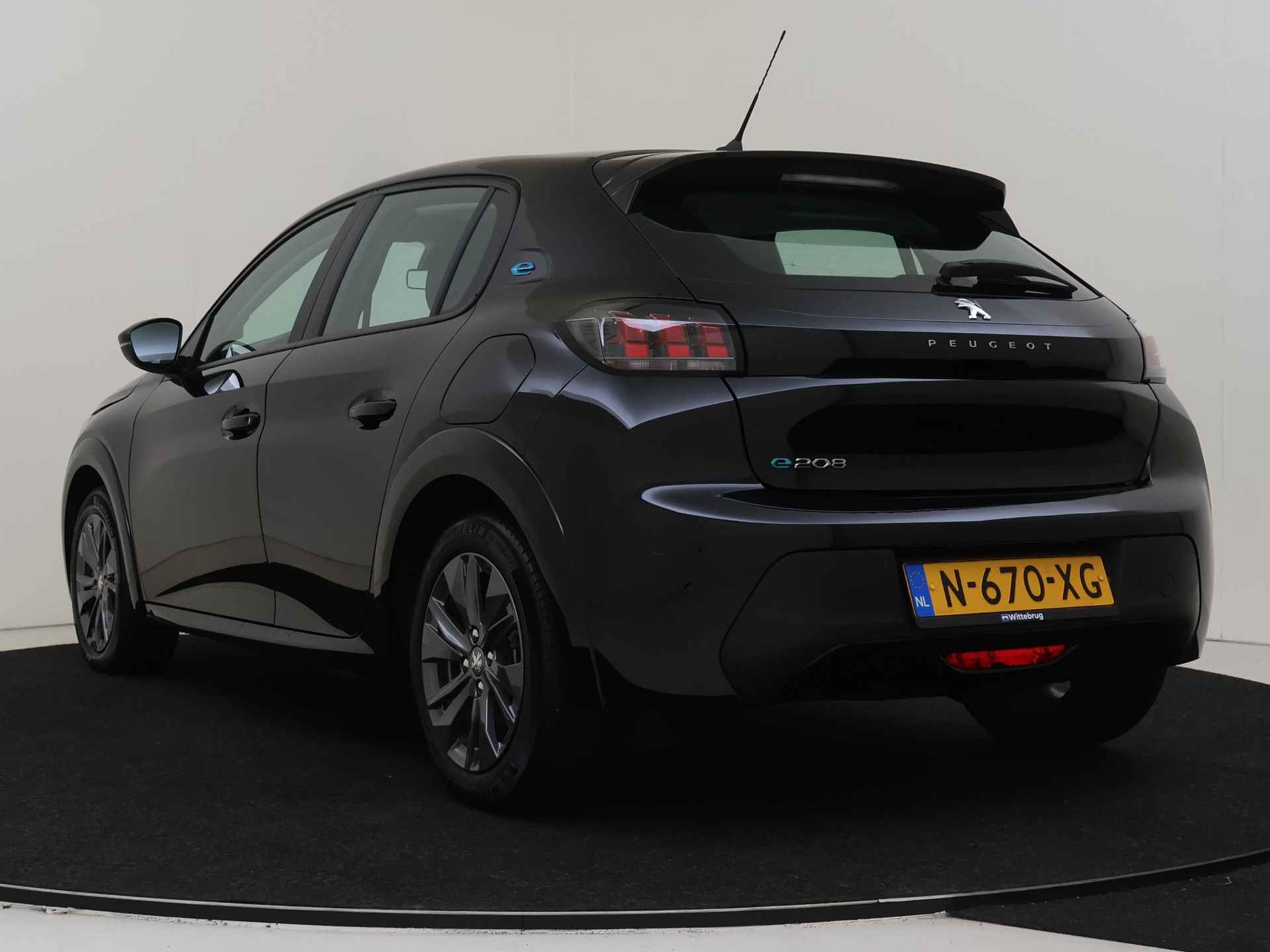 Peugeot e-208 EV Active Pack 50 kWh 136PK | Parkeerhulp achter | Apple Carplay | - 5/40