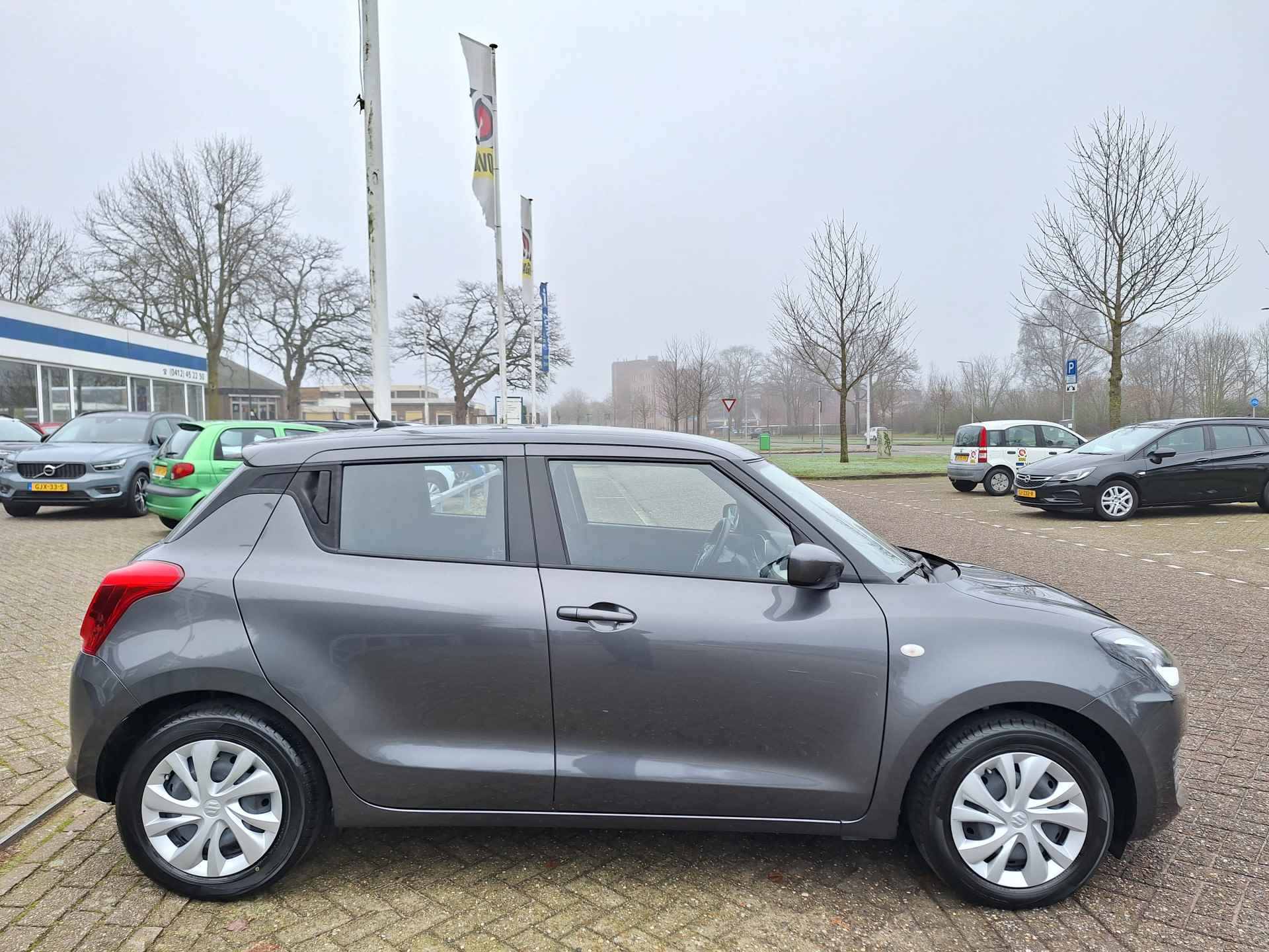 Suzuki Swift 1.2 Comfort Smart Hybrid - 7/25