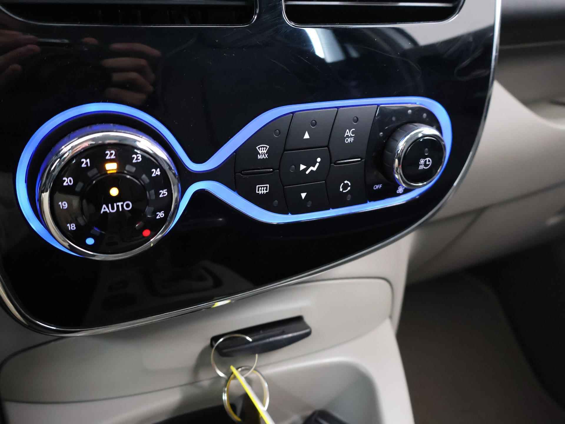 Renault ZOE Q210 Zen Quickcharge 22 kWh (ex Accu) | Navigatie | Airco | Cruise Controle | Bluetooth | - 26/39