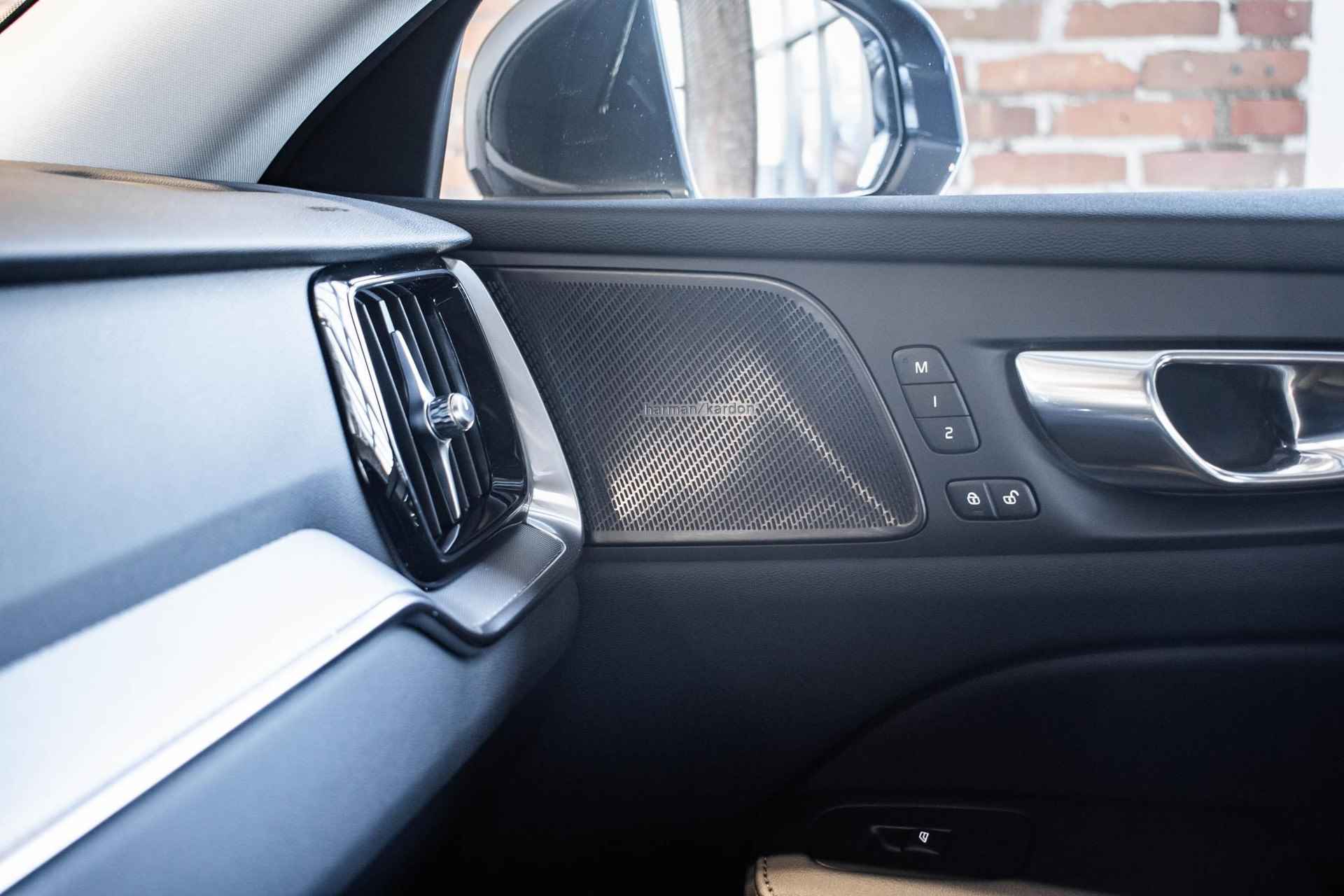 Volvo S60 B4 Automaat Plus Bright | Panoramadak | Premium audio by Harman Kardon| DAB | Lederen bekleding | Stoelverwarming | Adaptieve Cruise Control - 25/36