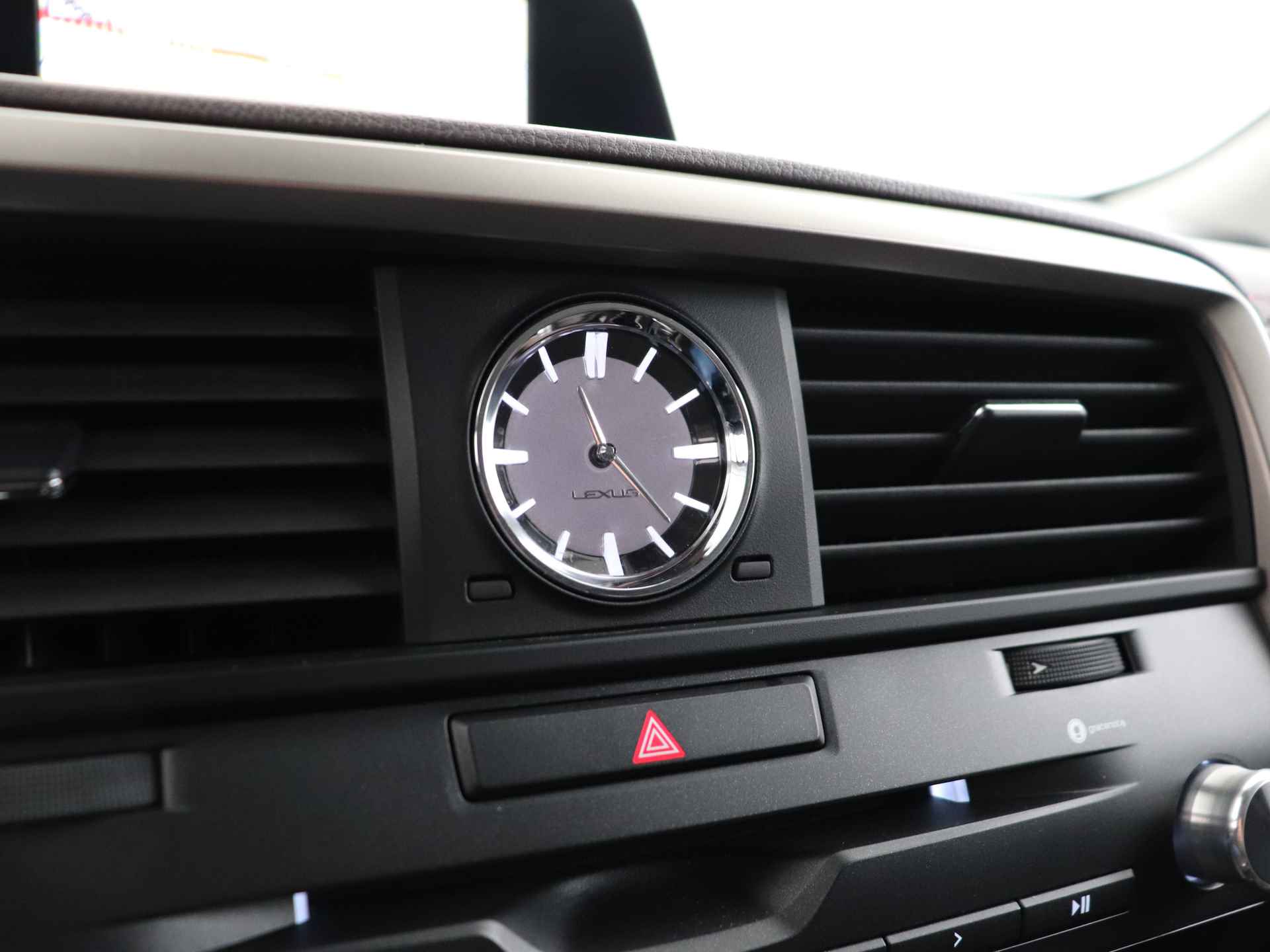 Lexus RX 450h AWD | Trekhaak | Stoelverwarming en -ventilatie | Safety System+ | - 9/50