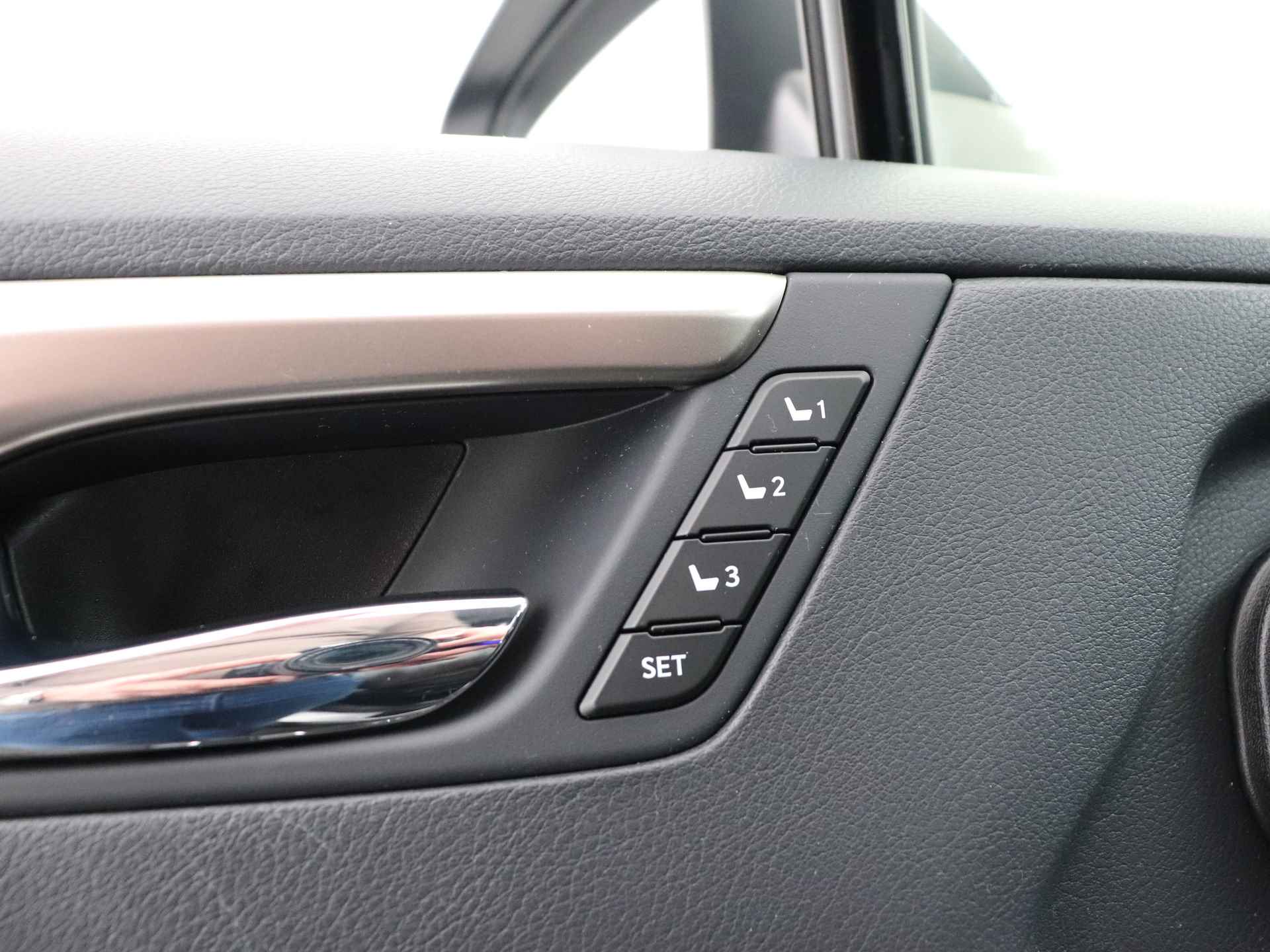 Lexus RX 450h AWD | Trekhaak | Stoelverwarming en -ventilatie | Safety System+ | - 30/50