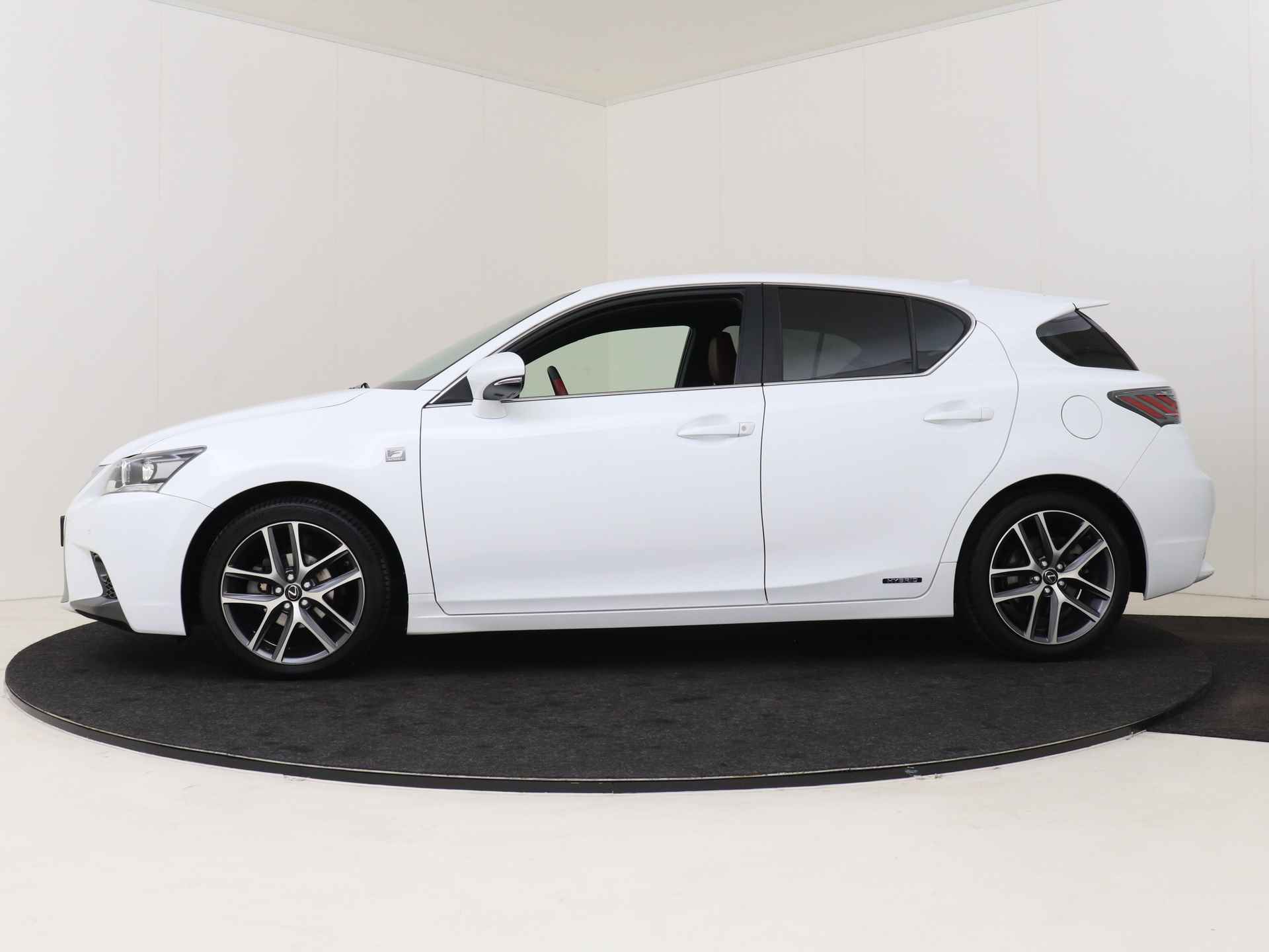 Lexus CT 200h F Sport Line Limited | 17" LM Velgen | Memory Seat | Parkeersensoren | - 4/51