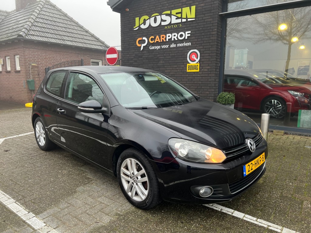 VOLKSWAGEN Golf 1.4 TSI HIGHLINE