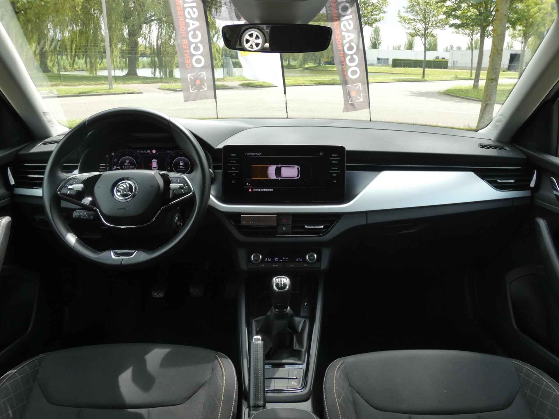 SKODA Kamiq 1.0 TSI Greentech 95pk Active | Virtual | Navigatie | Carplay | Privacy Glas | - 17/39