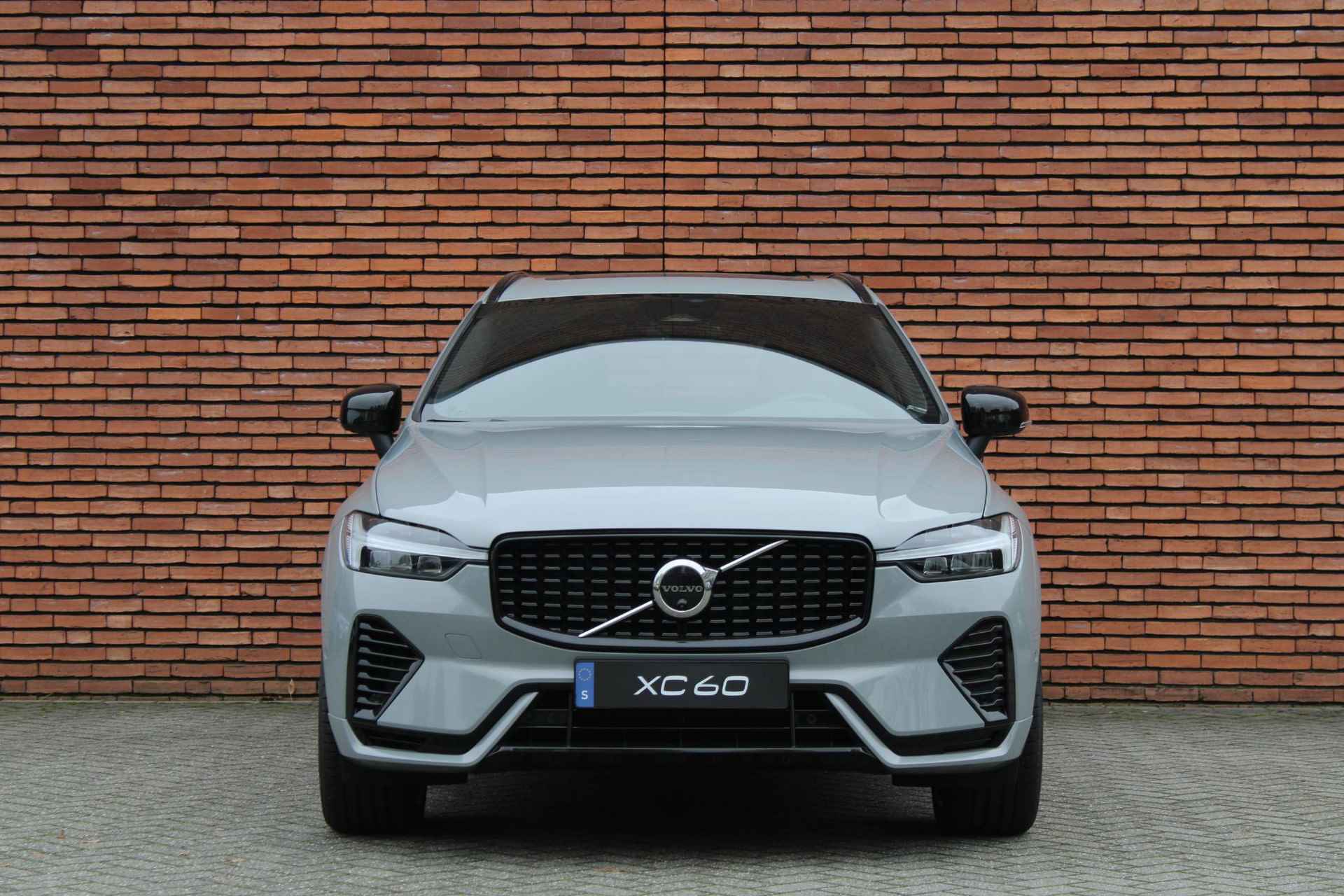 Volvo XC60 T6 AUT8 350PK Plus Dark, Harman/Kardon, Panoramisch Schuif-/Kanteldak, 360 Graden Camera, Luchtvering, Nappa Lederen Open-Grid bekleding, Adaptieve Cruise Control, Pilot Assist, Verwarmbare voorstoelen, Verwarmbaar Stuurwiel - 6/9