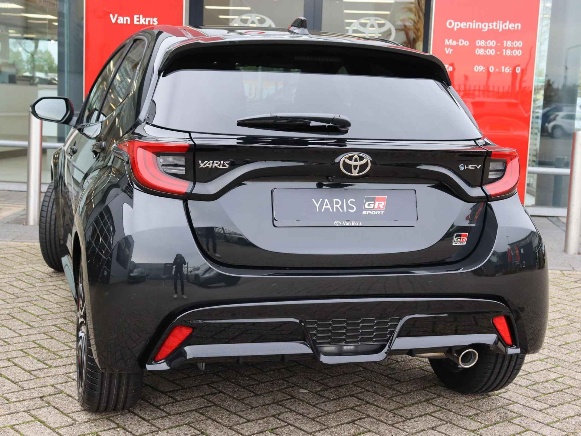 Toyota Yaris 1.5 Hybrid 130 GR Sport, NIEUW, VOORDEEL! Plus Pack, Panoramadak - 13/47