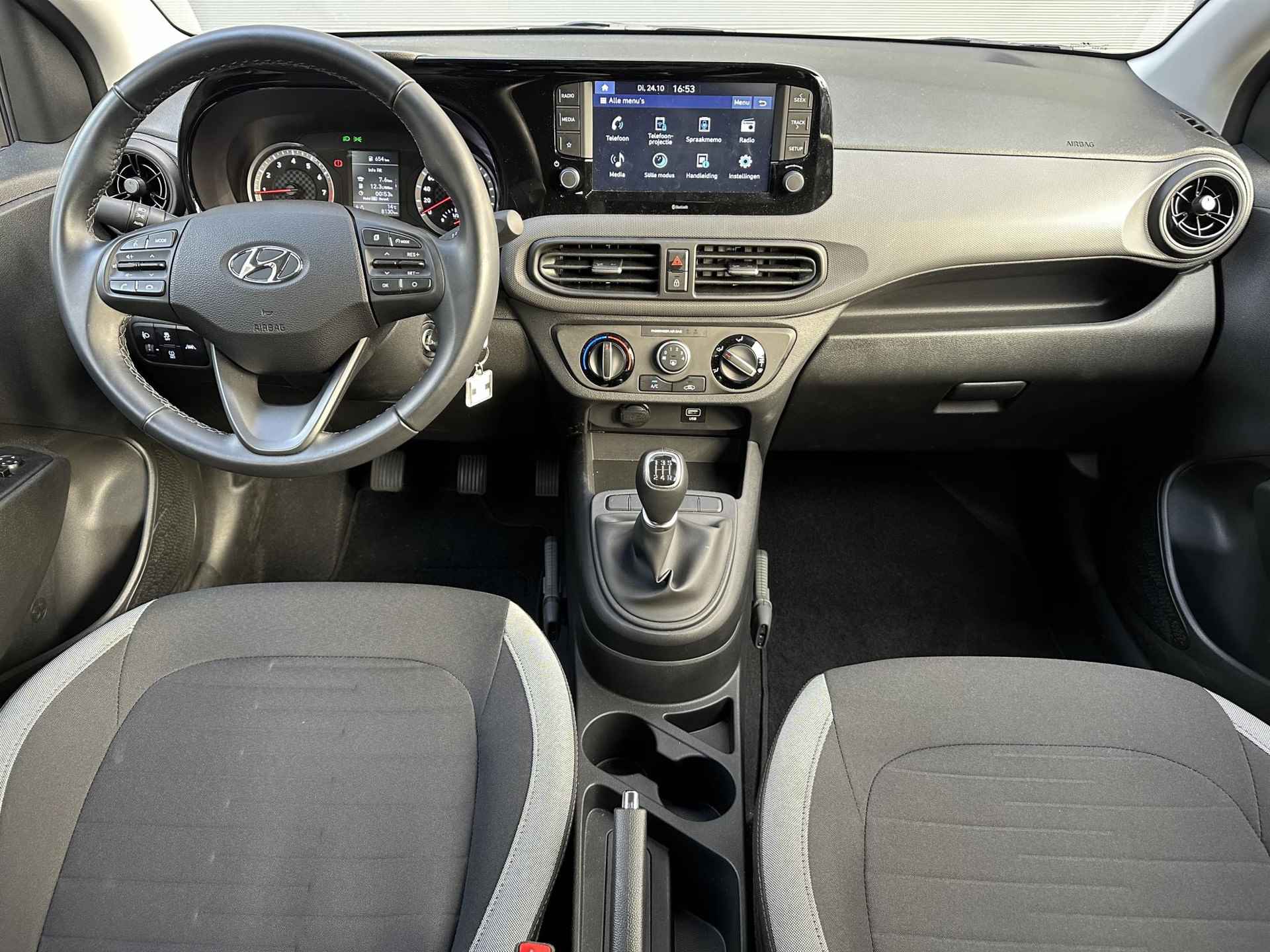 Hyundai i10 1.0 Comfort / Apple carplay Android auto / Airco / Bluetooth / DAB Radio / - 2/32