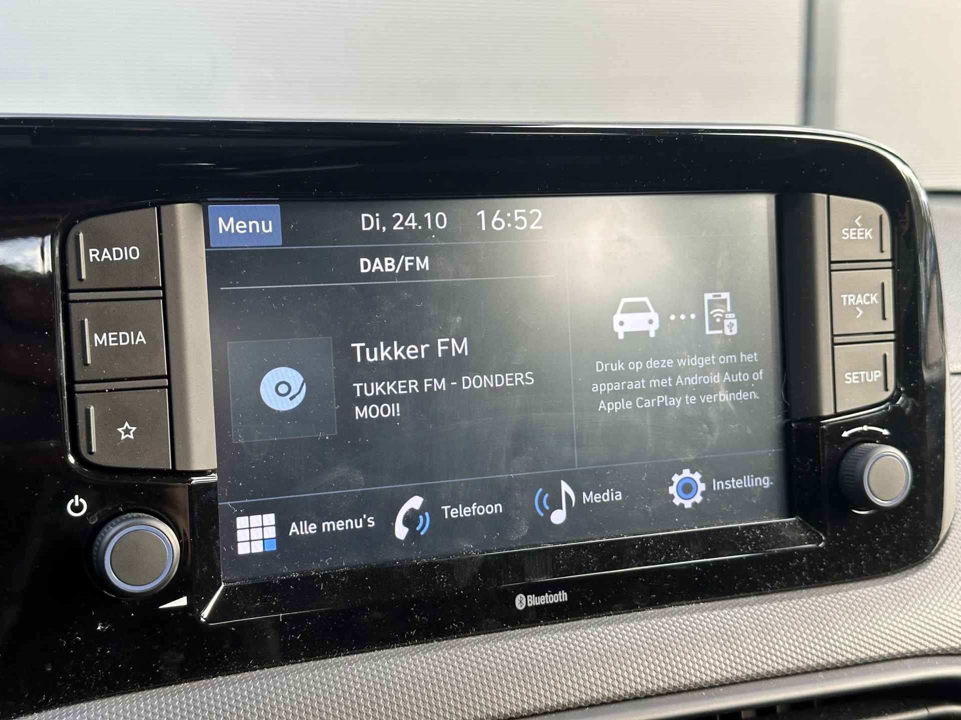 Hyundai i10 1.0 Comfort / Apple carplay Android auto / Airco / Bluetooth / DAB Radio / - 20/32