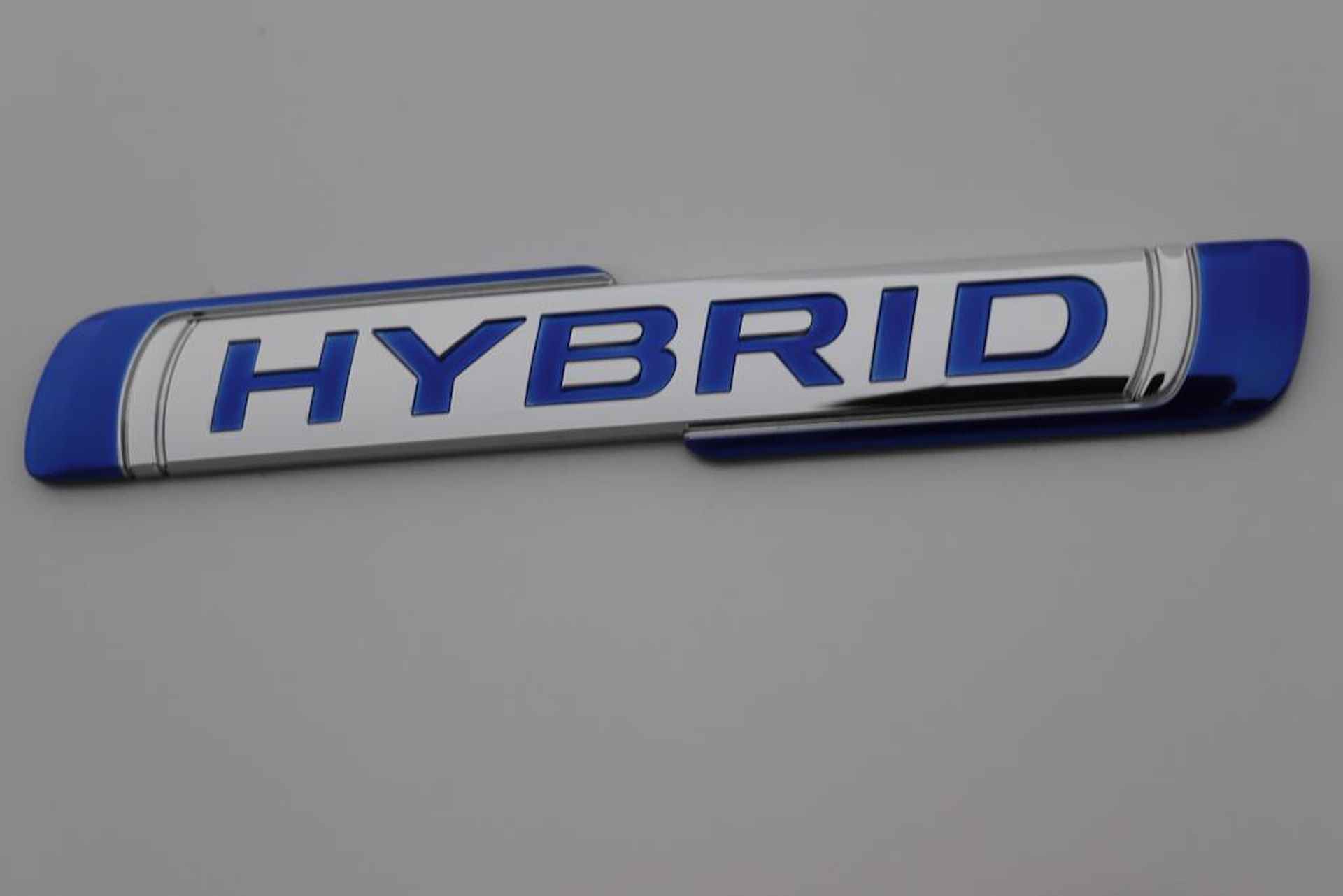 Suzuki Swift 1.2 Style Smart Hybrid | Nieuwe Auto | 6 Jaar Garantie | Navigatie | Keyless Entry | Climate Control | - 36/49