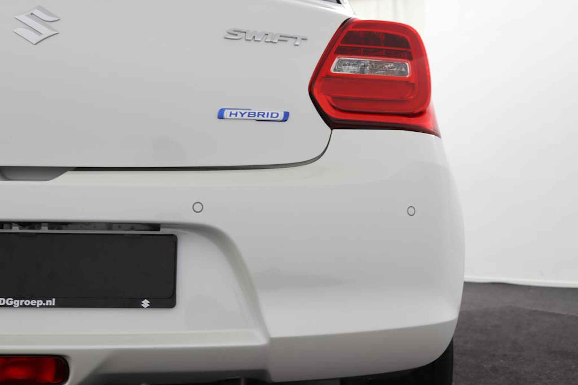 Suzuki Swift 1.2 Style Smart Hybrid | Nieuwe Auto | 6 Jaar Garantie | Navigatie | Keyless Entry | Climate Control | - 43/49