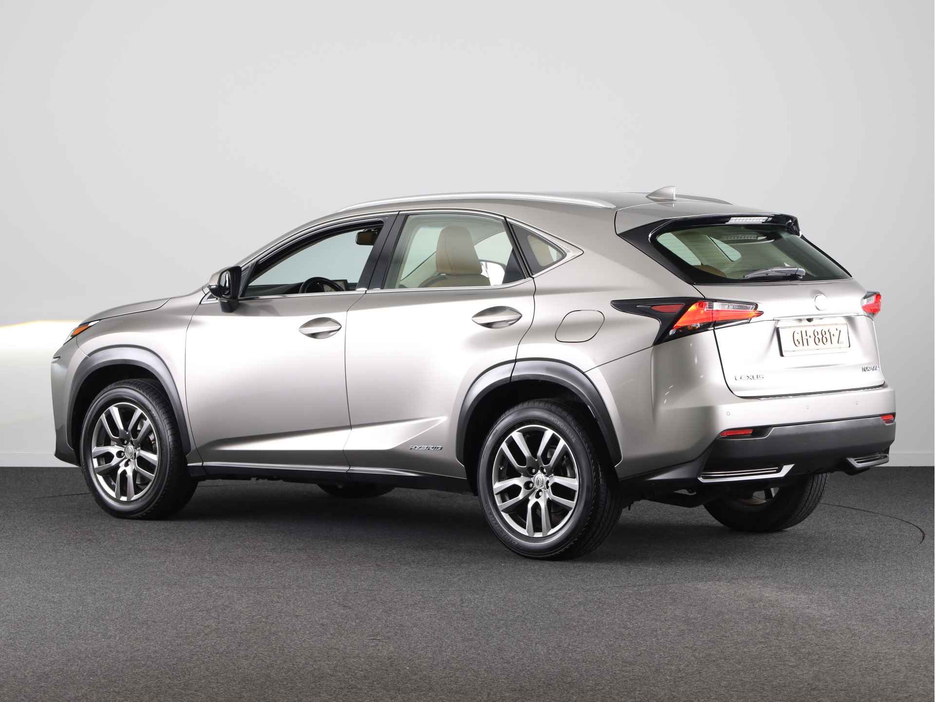 Lexus NX 300h Business Line Pro | Beige Leder | Navigatie | Parkeercamera | - 17/43