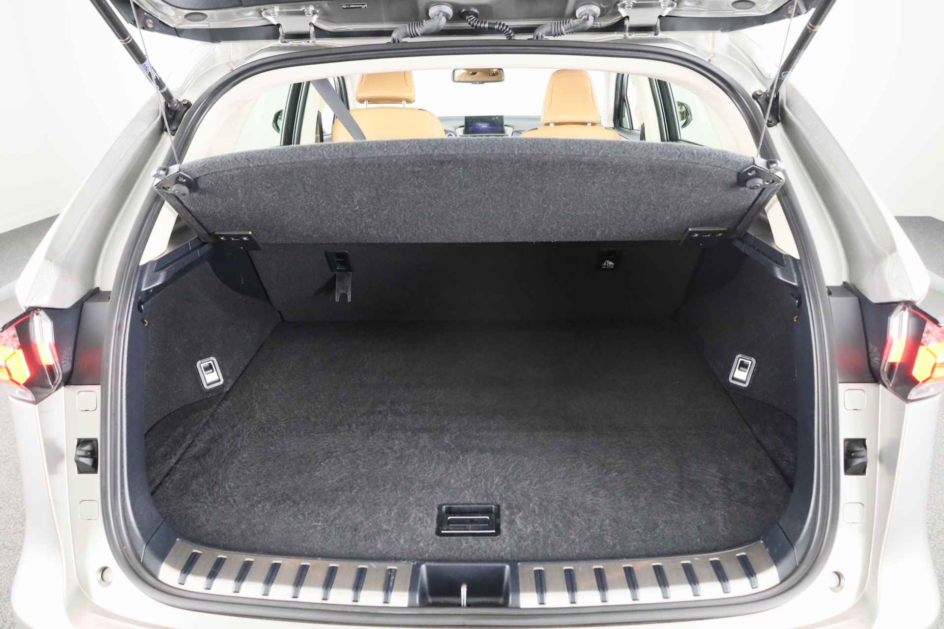 Lexus NX 300h Business Line Pro | Beige Leder | Navigatie | Parkeercamera | - 34/43