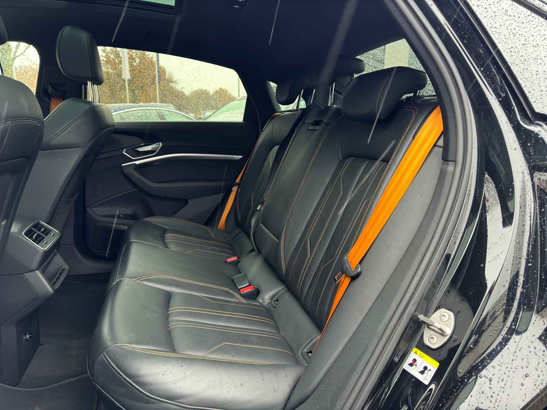 Audi E-tron Sportback 55 quattro S edition 95 kWh | PANO | ELEK. STOELEN | 360 CAMERA | VOLLE AUTO - 12/50