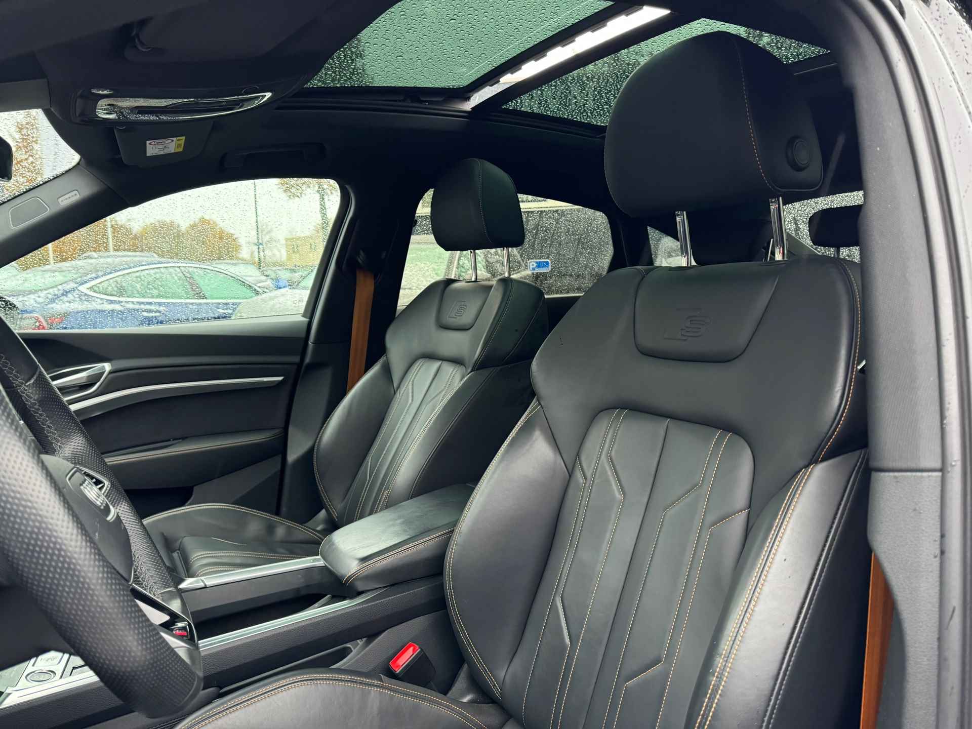 Audi E-tron Sportback 55 quattro S edition 95 kWh | PANO | ELEK. STOELEN | 360 CAMERA | VOLLE AUTO - 18/50