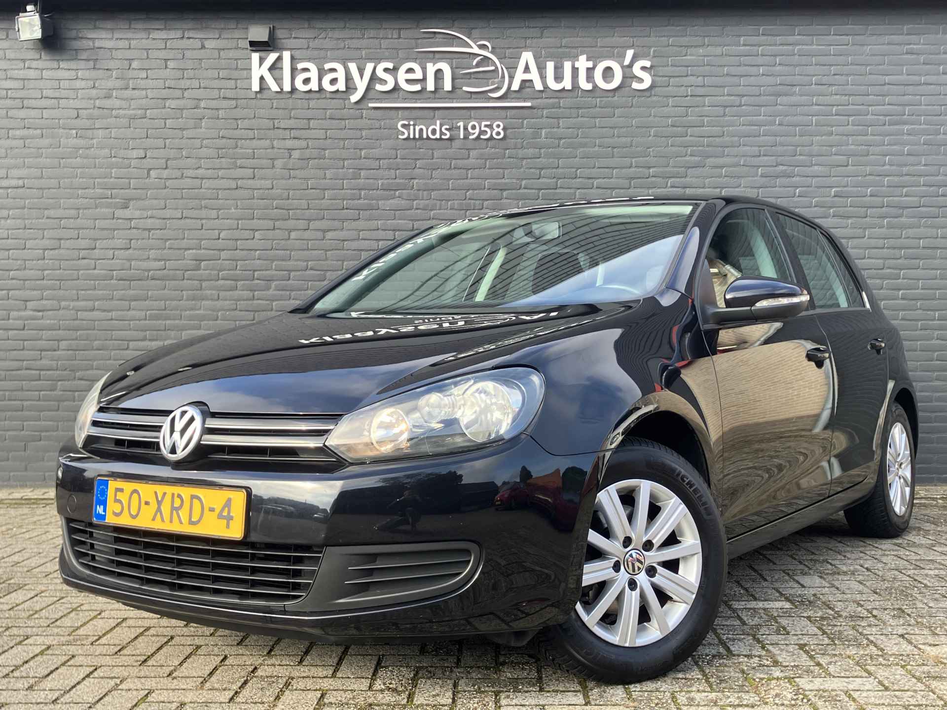 Volkswagen Golf 1.2 TSI Comfortline BlueMotion | navigatie | cruise control | trekhaak | NL auto | 75.000 KM - 1/31