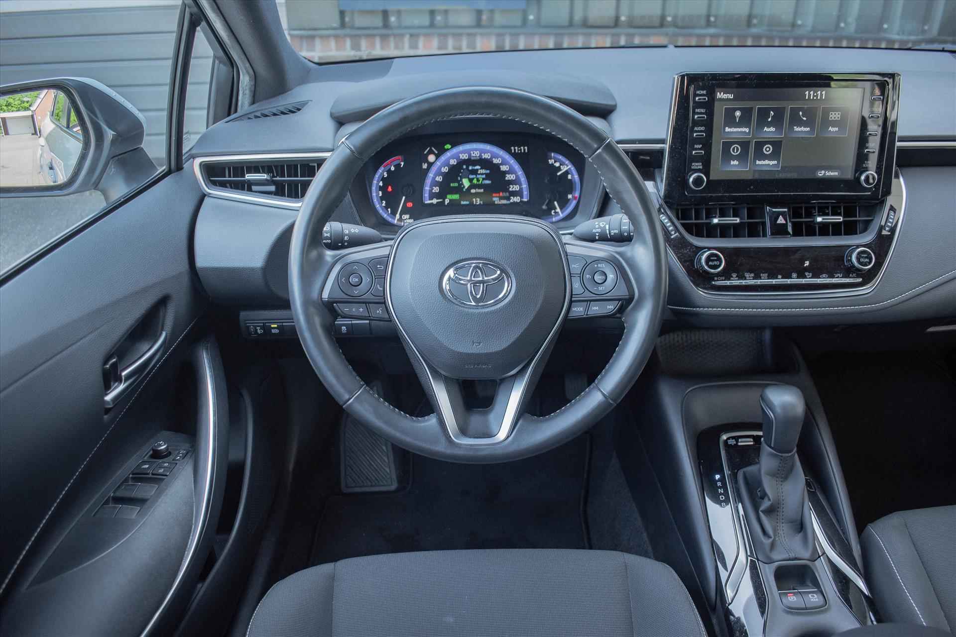 Toyota Corolla Touring Sports 1.8 Hybrid 122pk CVT First Edition - 17/26