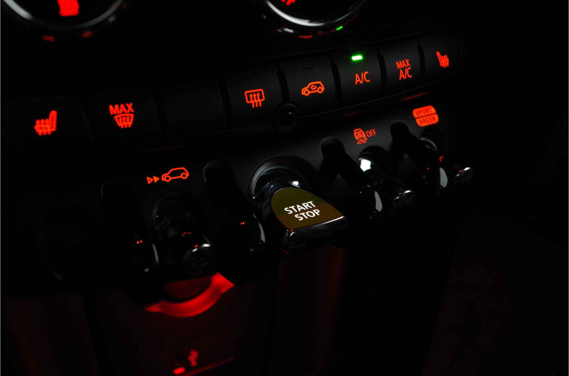 MINI Mini Electric Classic > 184pk/Chili Red met zwart-dak/sfeerverlichting/stoelverwarming... - 16/37