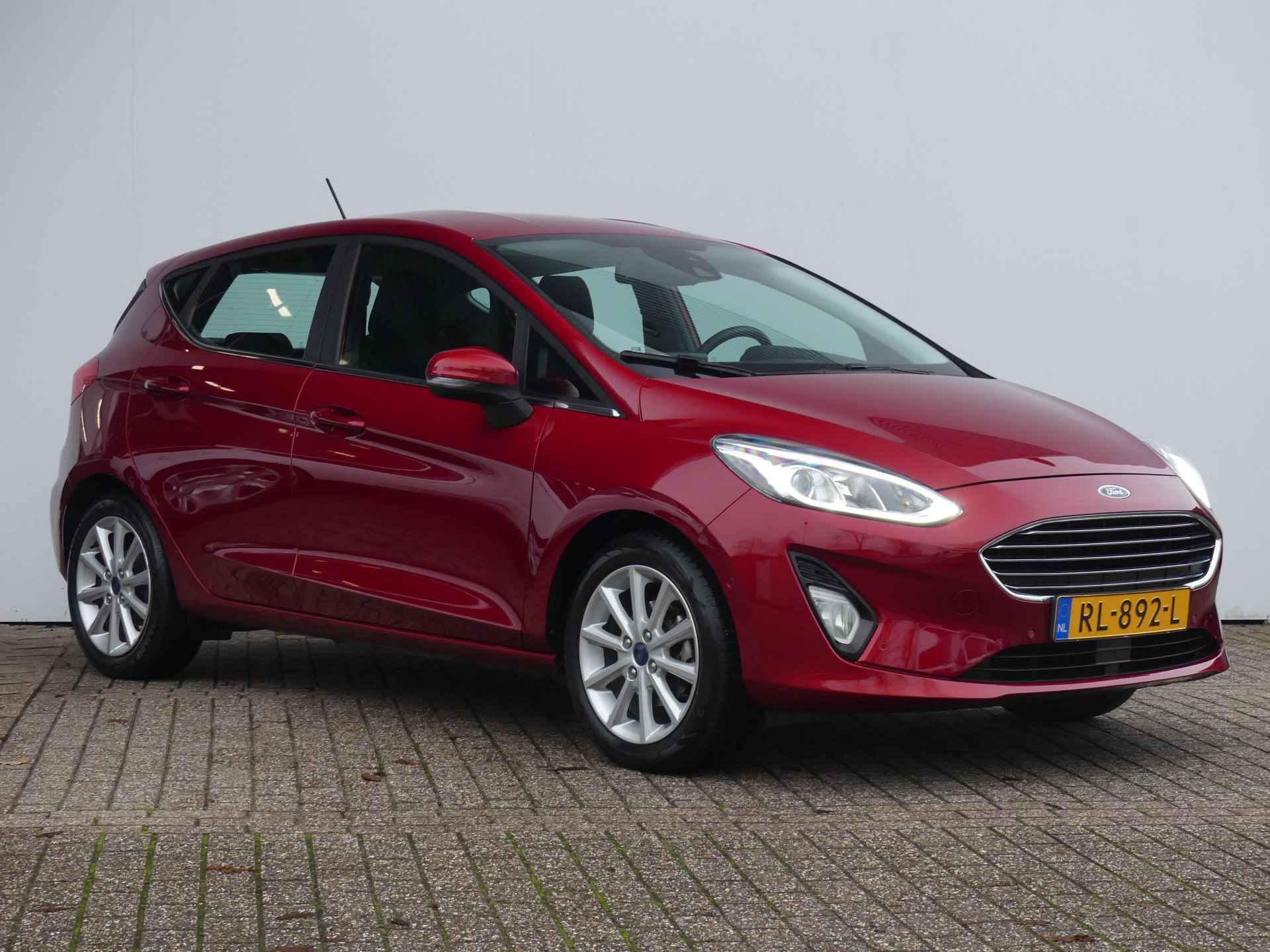 Ford Fiesta 1.0 EcoBoost 100PK Titanium | ADAPTIVE CRUISE | CAMERA | B&O AUDIO | PARKEERSENSOREN V+A | STOEL+STUUR+VOORRUITVERWARMING | - 5/36