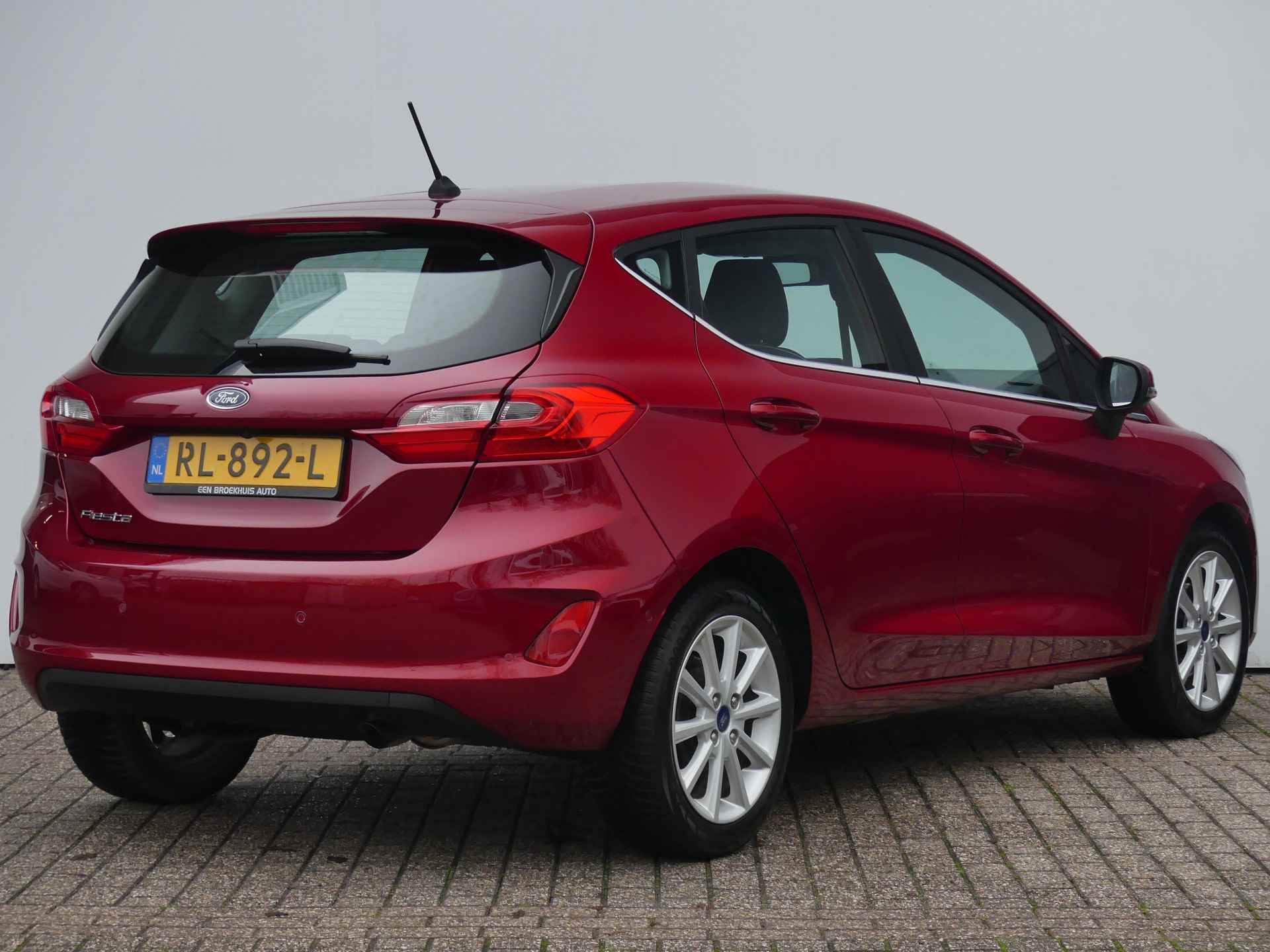 Ford Fiesta 1.0 EcoBoost 100PK Titanium | ADAPTIVE CRUISE | CAMERA | B&O AUDIO | PARKEERSENSOREN V+A | STOEL+STUUR+VOORRUITVERWARMING | - 6/36