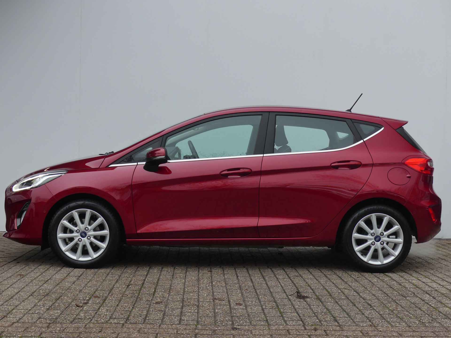 Ford Fiesta 1.0 EcoBoost 100PK Titanium | ADAPTIVE CRUISE | CAMERA | B&O AUDIO | PARKEERSENSOREN V+A | STOEL+STUUR+VOORRUITVERWARMING | - 32/36