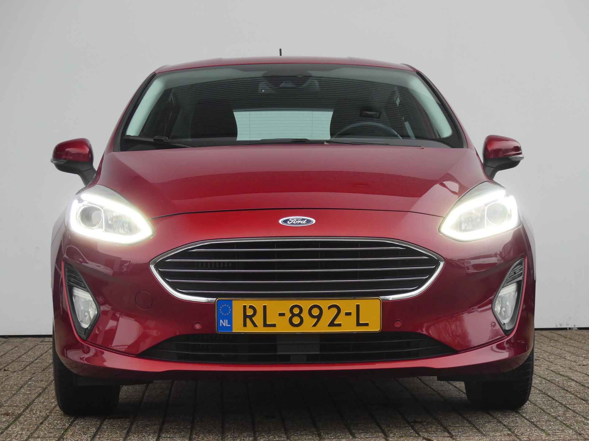 Ford Fiesta 1.0 EcoBoost 100PK Titanium | ADAPTIVE CRUISE | CAMERA | B&O AUDIO | PARKEERSENSOREN V+A | STOEL+STUUR+VOORRUITVERWARMING | - 33/36