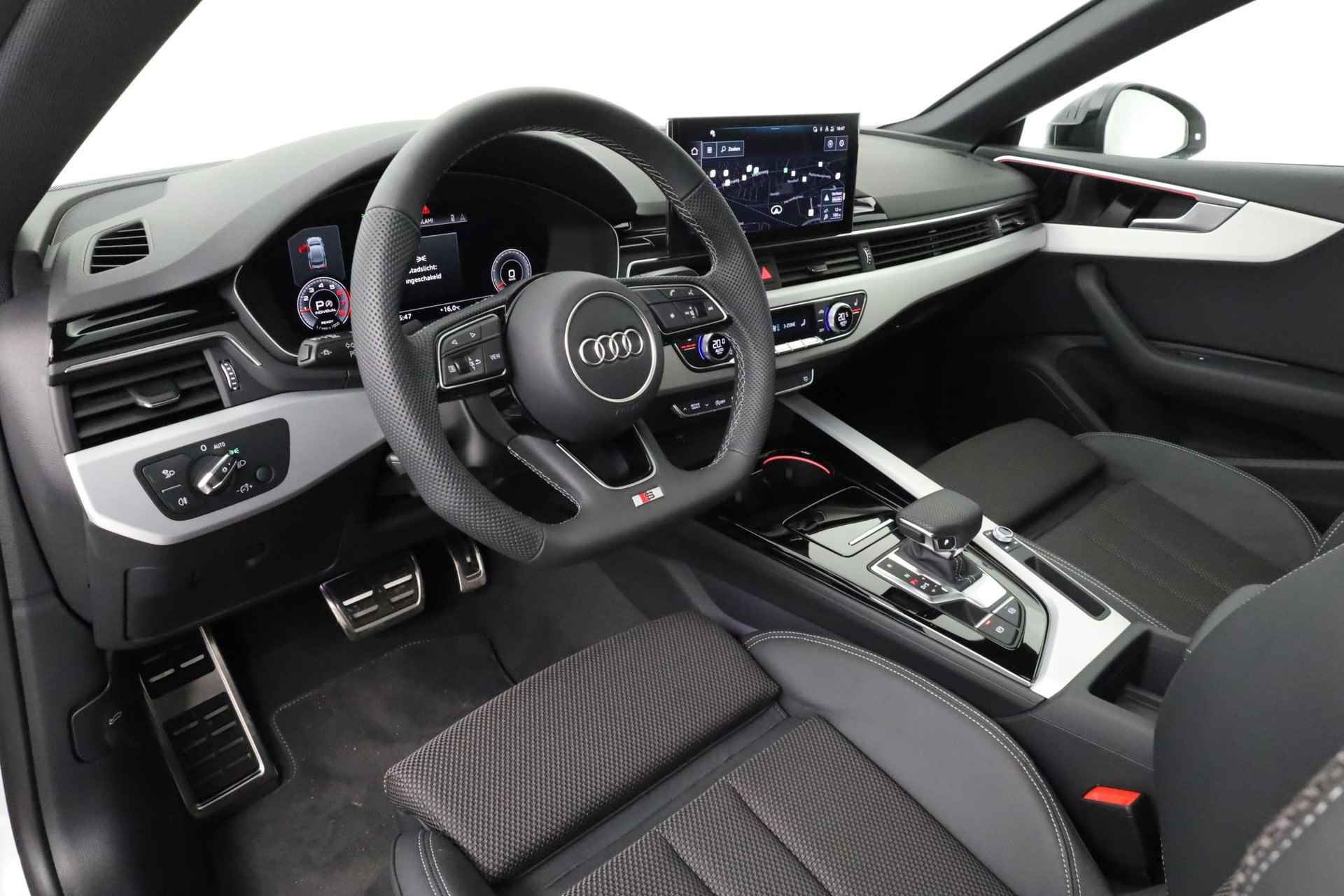 Audi A5 Sportback S edition Competition 35 TFSI 150PK | Glazen panoramadak | Assistentiepakket parking | Optiekpakket zwart plus | - 2/42