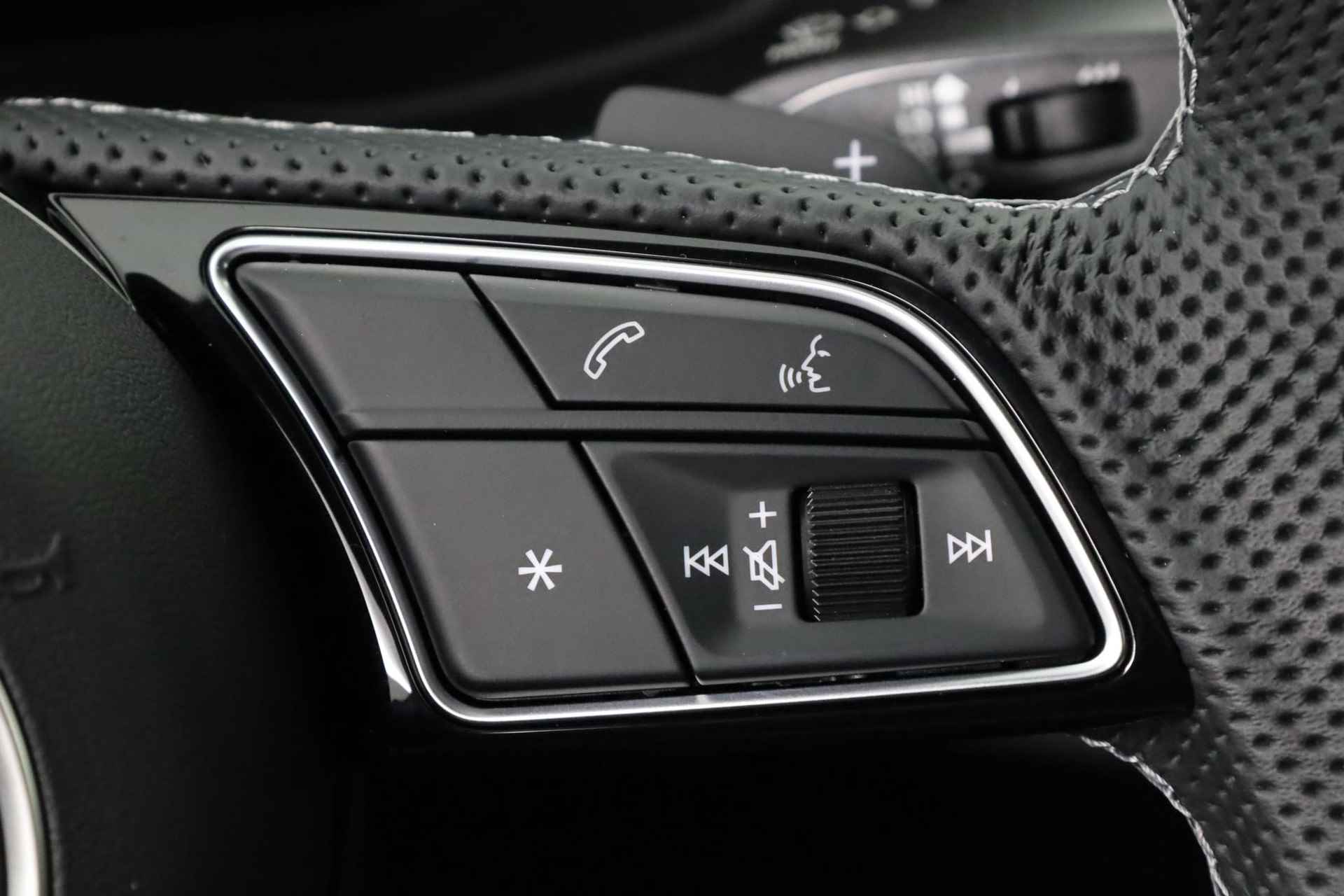 Audi A5 Sportback S edition Competition 35 TFSI 150PK | Glazen panoramadak | Assistentiepakket parking | Optiekpakket zwart plus | - 26/42