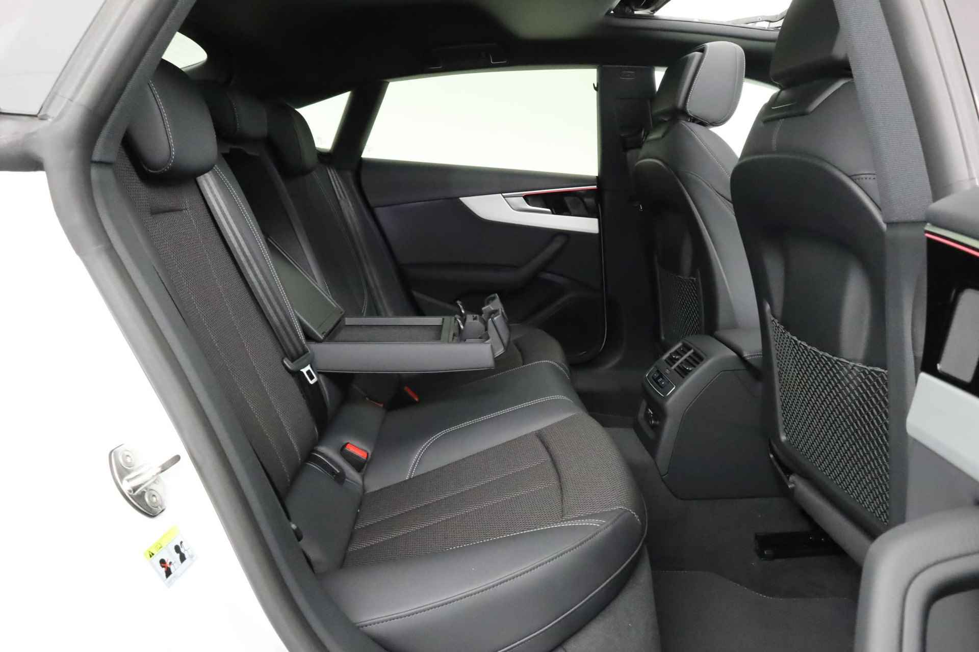 Audi A5 Sportback S edition Competition 35 TFSI 150PK | Glazen panoramadak | Assistentiepakket parking | Optiekpakket zwart plus | - 39/42