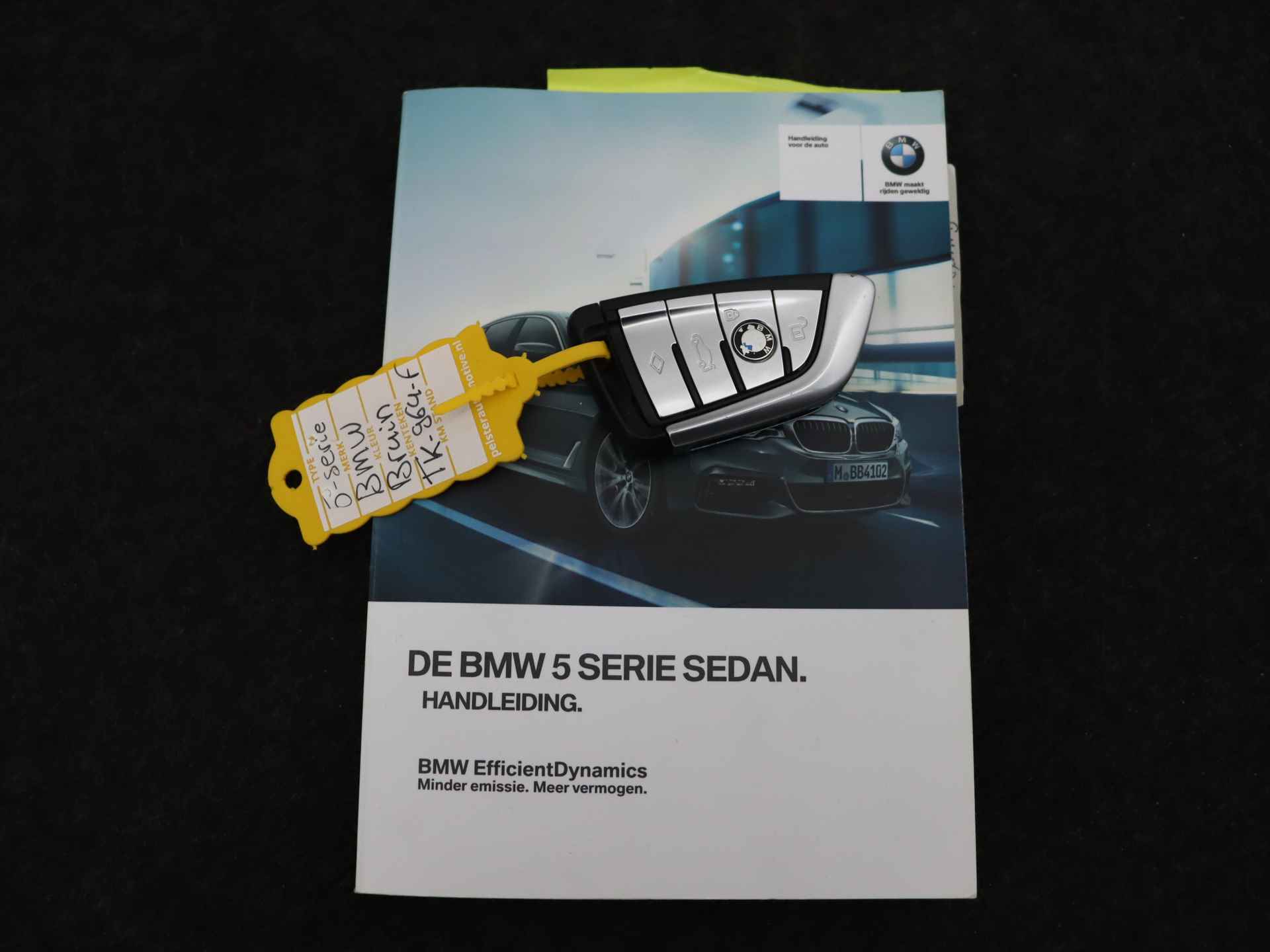 BMW 5 Serie Sedan 530i High Executive Limited | Leder | Navigatie | Elektrische achterklep | - 9/28