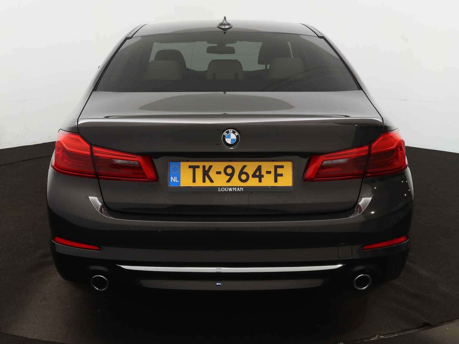 BMW 5 Serie Sedan 530i High Executive Limited | Leder | Navigatie | Elektrische achterklep | - 19/28