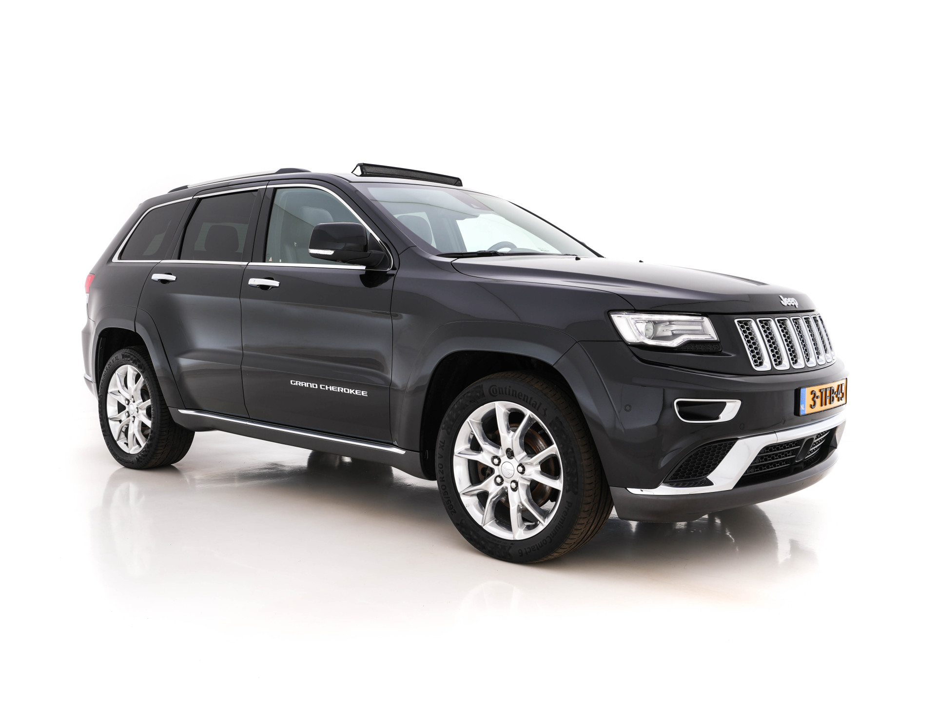 Jeep Grand Cherokee 3.0 CRD Overland Summit AWD Aut. *PANO | FULL-LEATHER | XENON | DIGI-COCKPIT | AIRSUSPENSION | BLIS | ADAPTIVE-CRUISE | MEMORY-PACK | CAMERA | KEYLESS | NAVI-FULLMAP | TOWBAR | COMFORT-SEATS | SHIFT-PADDLES | DAB+ | 20