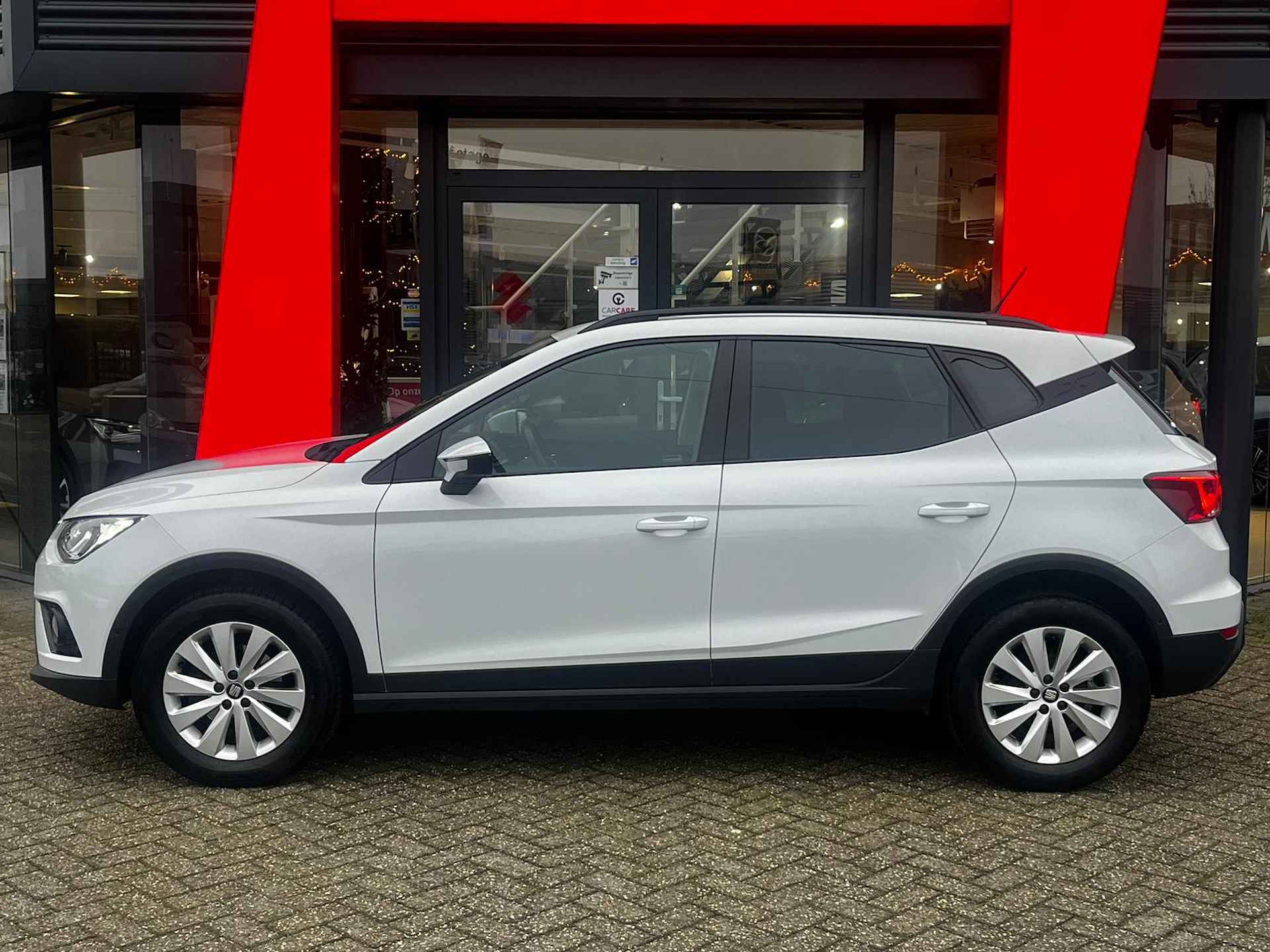 SEAT Arona 1.0 TSI Style Business Intense / Keyless / Trekhaak / ACC / Camera / Navi / - 2/27