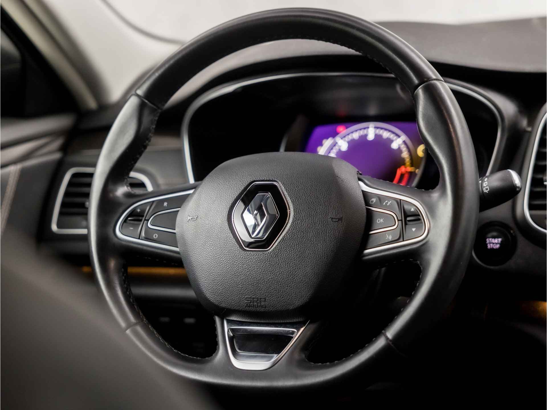 Renault Talisman Estate 1.5 dCi Intens Automaat (GROOT NAVI, DIGITAL COCKPIT, CAMERA, LEDER, GETINT GLAS, LED KOPLAMPEN, SPORTSTOELEN, CRUISE, PARKEERSENSOREN, NIEUWE APK, NIEUWSTAAT) - 16/36