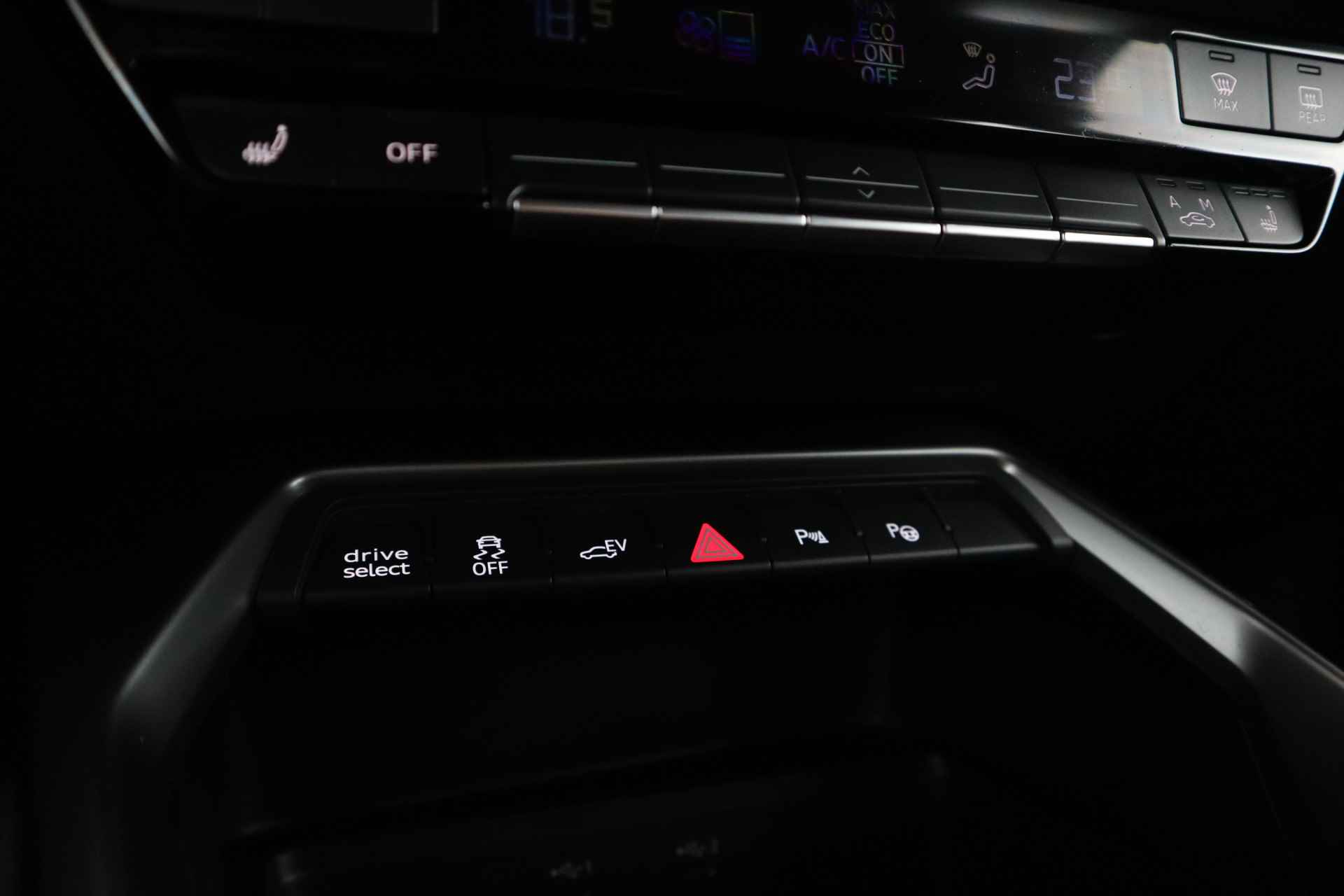 Audi A3 Sportback 40 TFSI e S-line Advanced edition Sportstoelen, Virtual cockpit, Leder, kanon! - 24/39