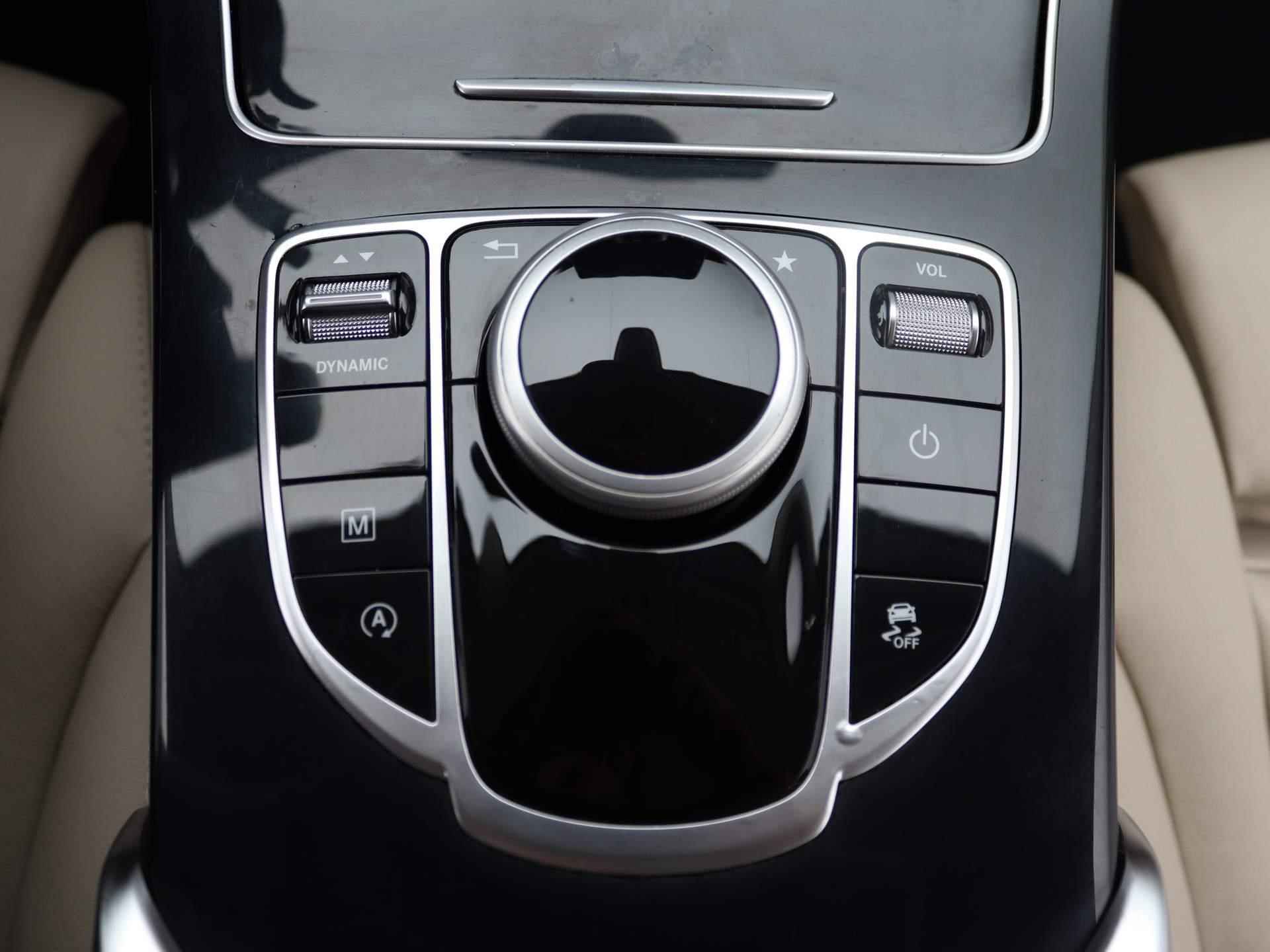 Mercedes-Benz GLC-klasse 250 4MATIC Edition 1 Automaat | | Achteruitrijcamera | Elektrische stoelen | Trekhaak | Cruisecontrole | Climatecontrole | - 22/48