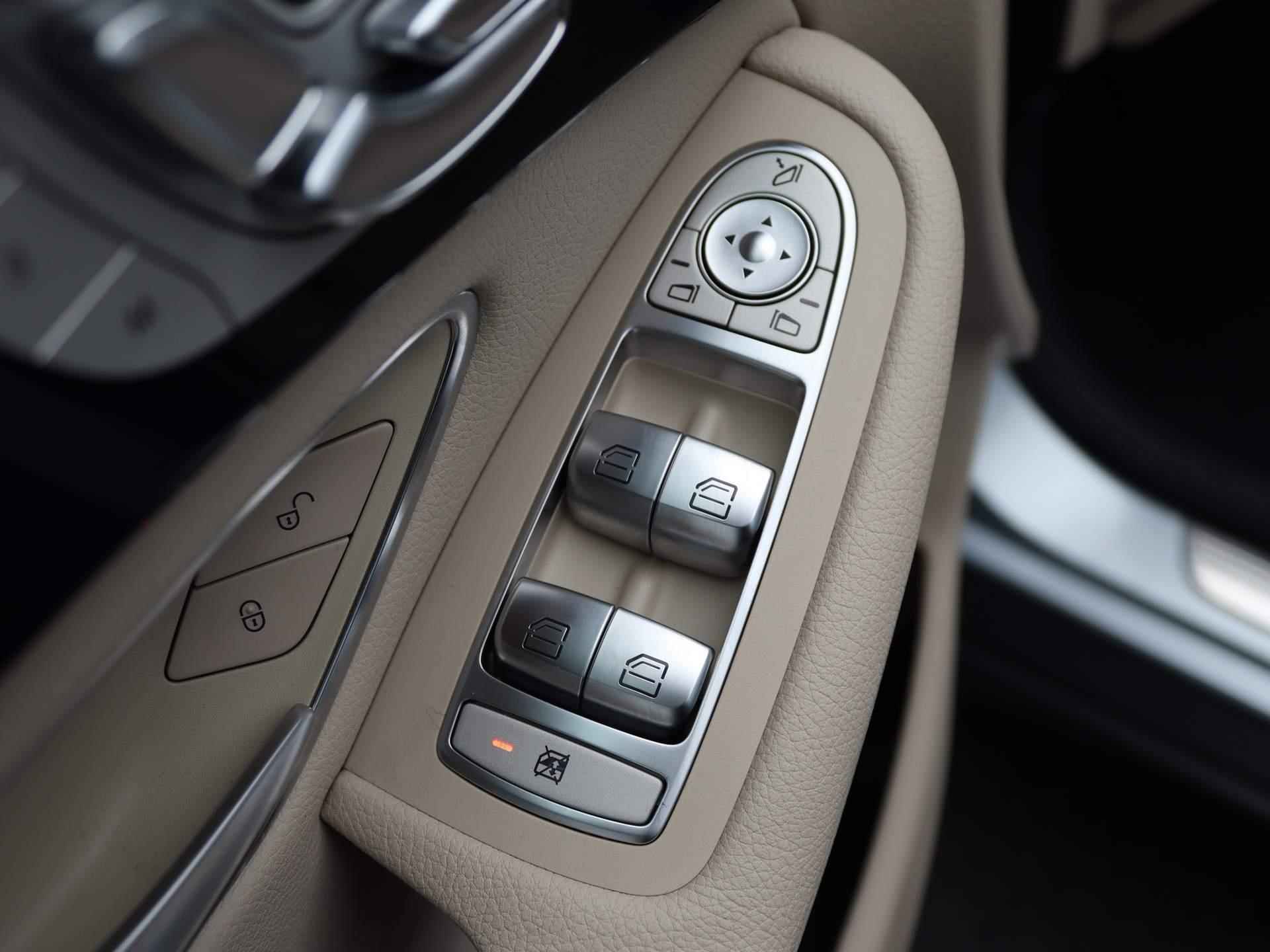 Mercedes-Benz GLC-klasse 250 4MATIC Edition 1 Automaat | | Achteruitrijcamera | Elektrische stoelen | Trekhaak | Cruisecontrole | Climatecontrole | - 24/48