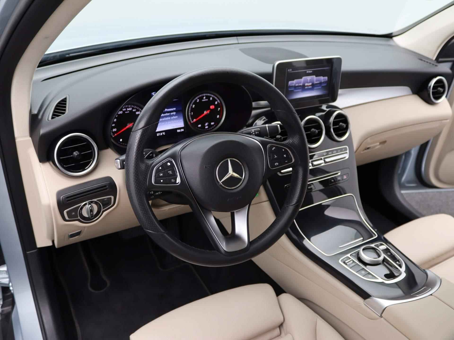 Mercedes-Benz GLC-klasse 250 4MATIC Edition 1 Automaat | | Achteruitrijcamera | Elektrische stoelen | Trekhaak | Cruisecontrole | Climatecontrole | - 27/48