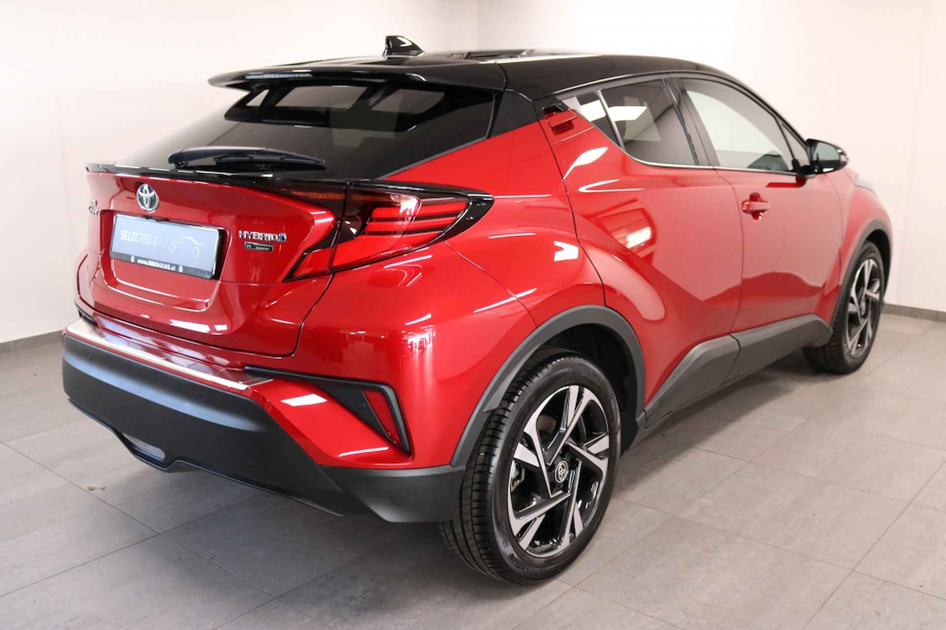 Toyota C-HR 1.8 Hybrid Style Bi-Tone - 3/27